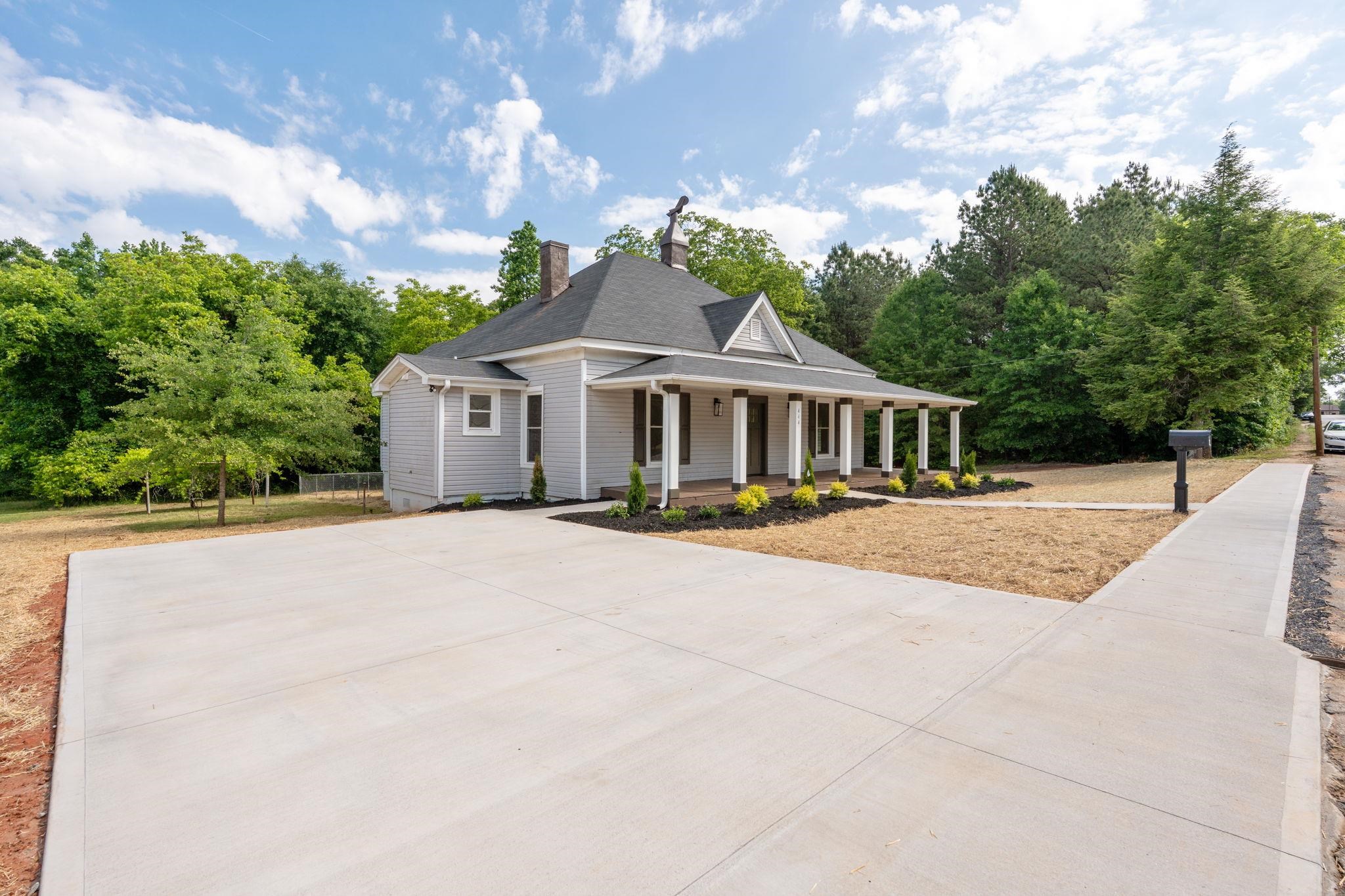 444 W Peachtree Street Property Photo 10