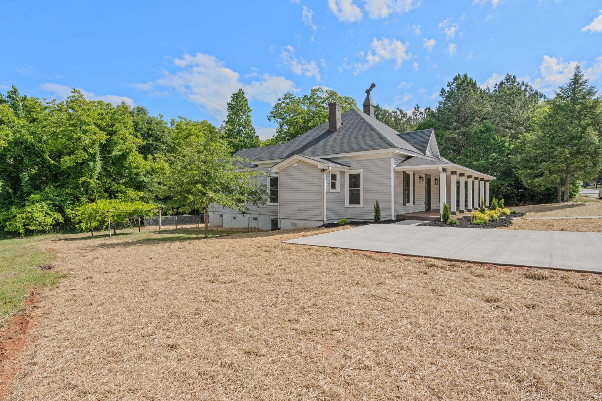 444 W Peachtree Street Property Photo 17