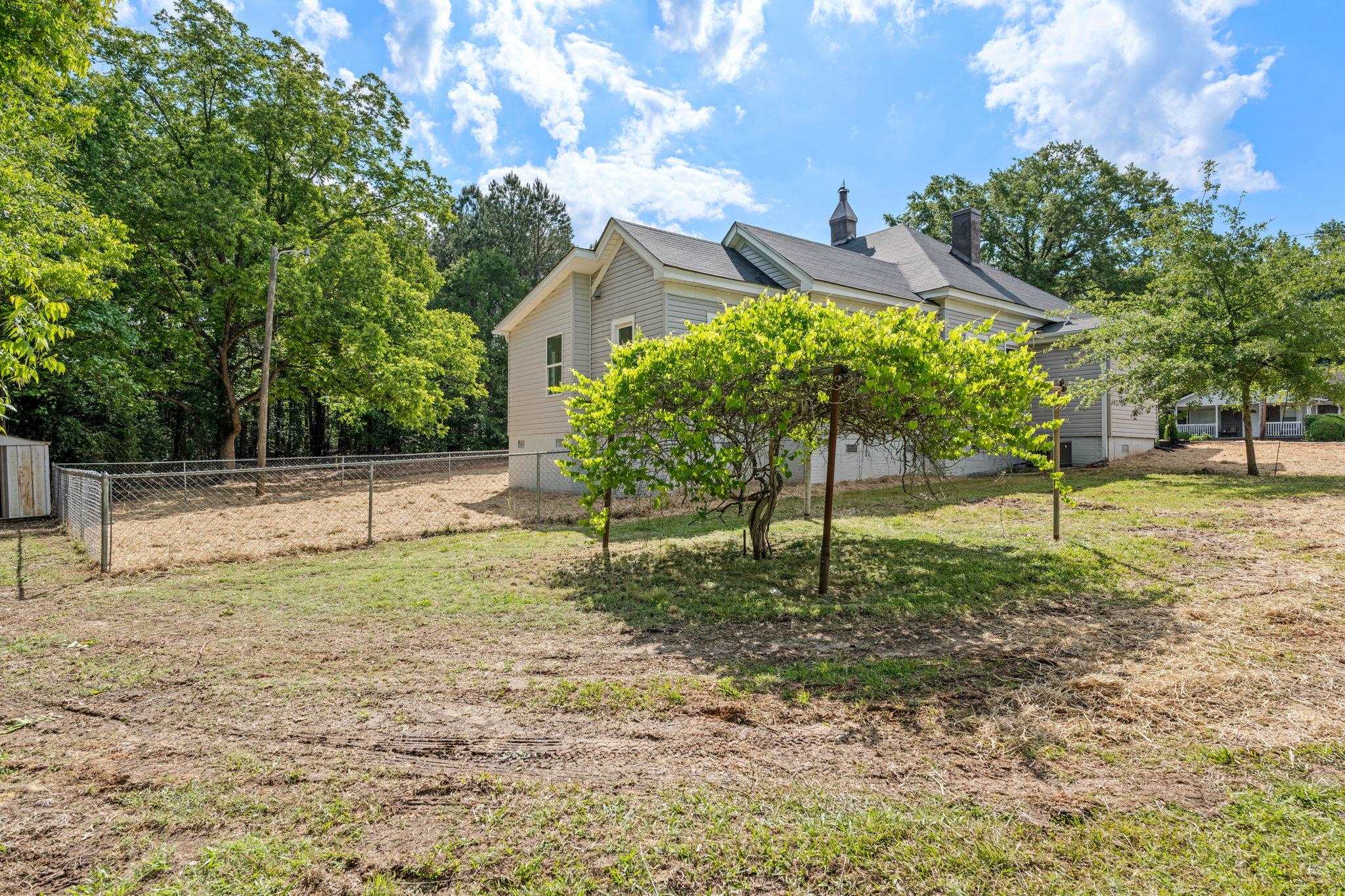 444 W Peachtree Street Property Photo 18