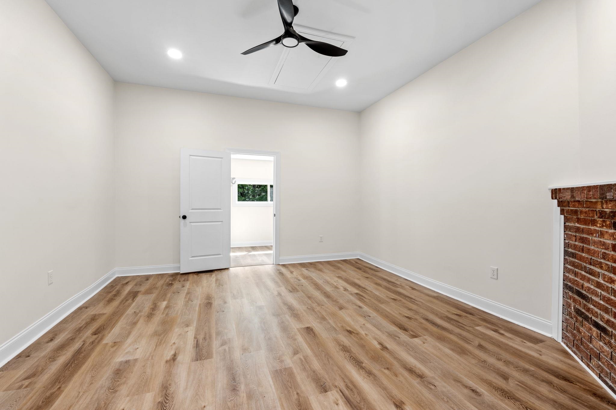 444 W Peachtree Street Property Photo 24