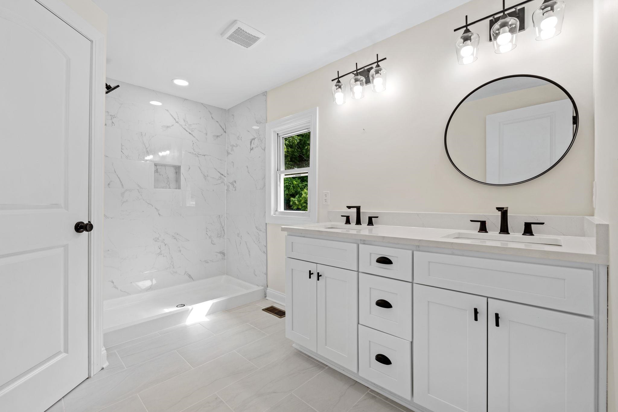 444 W Peachtree Street Property Photo 27