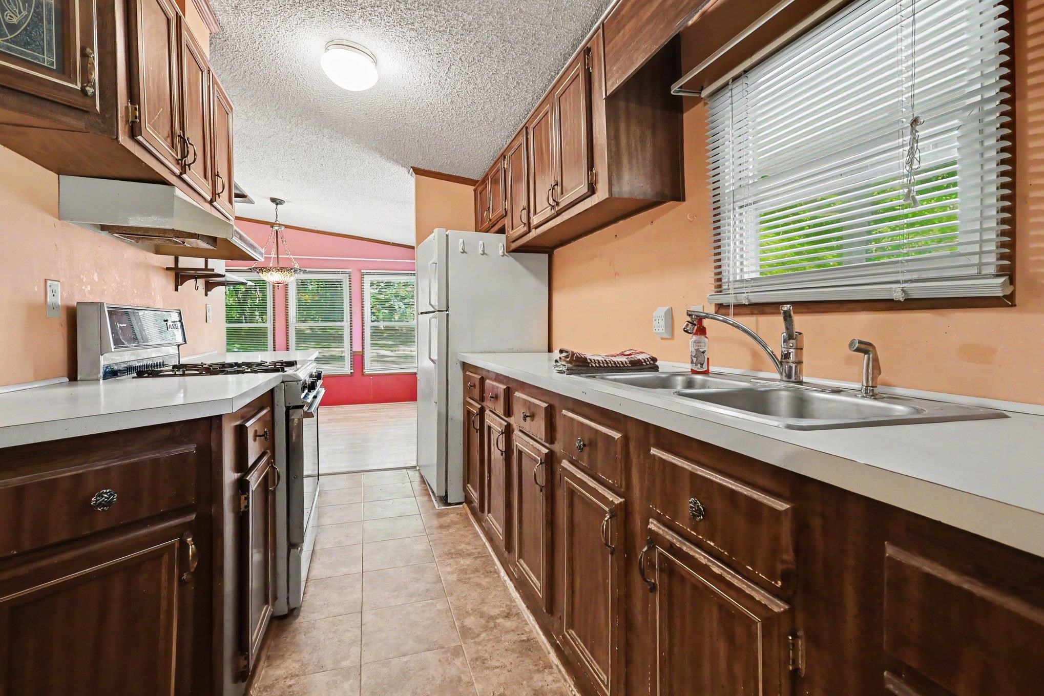 68 Walnut Drive Property Photo 11