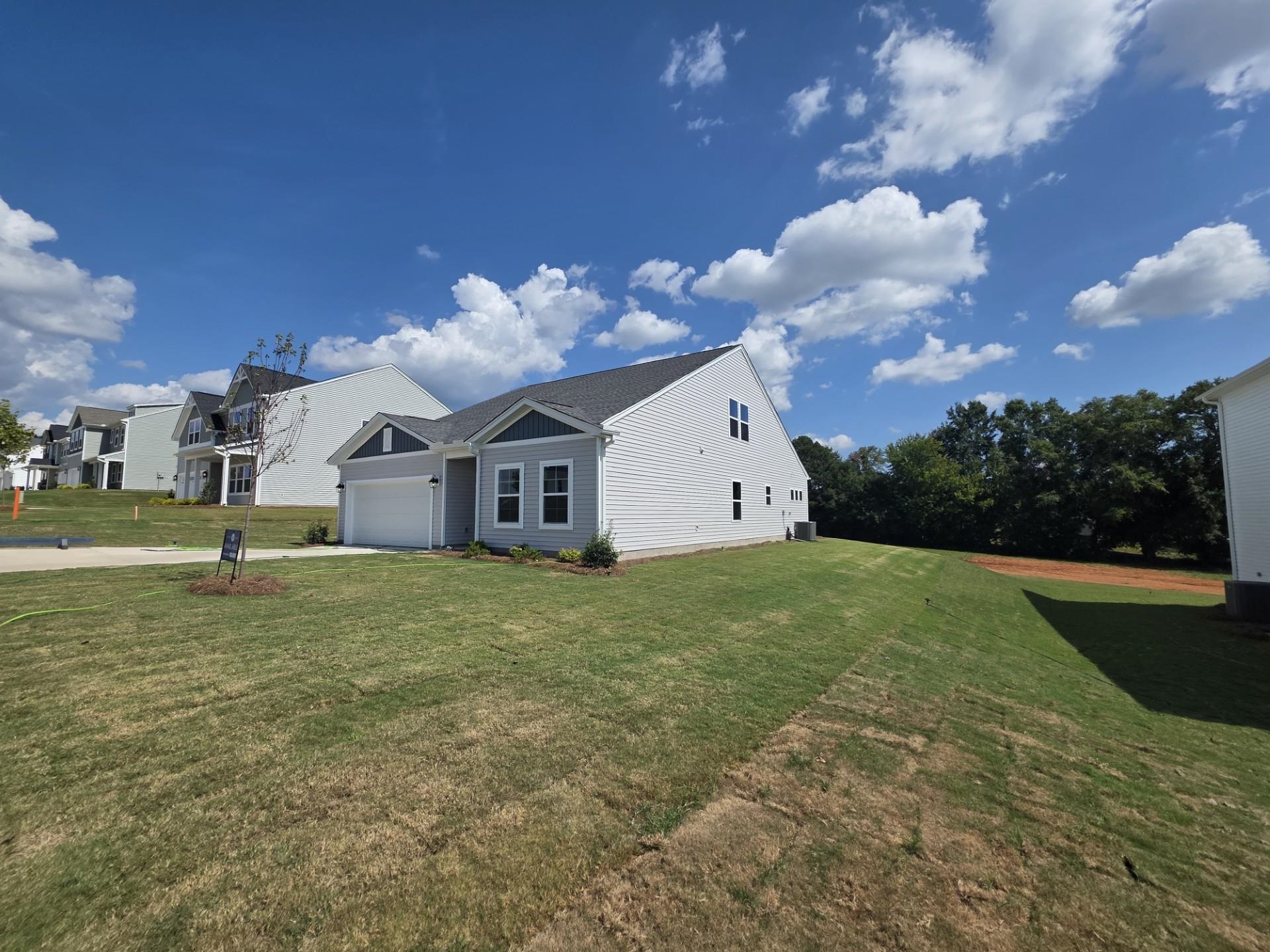 435 Dodger Avenue Property Photo 3