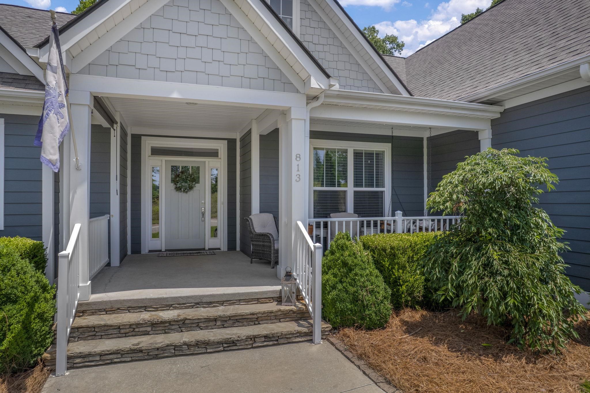 813 Olivine Court Property Photo 3