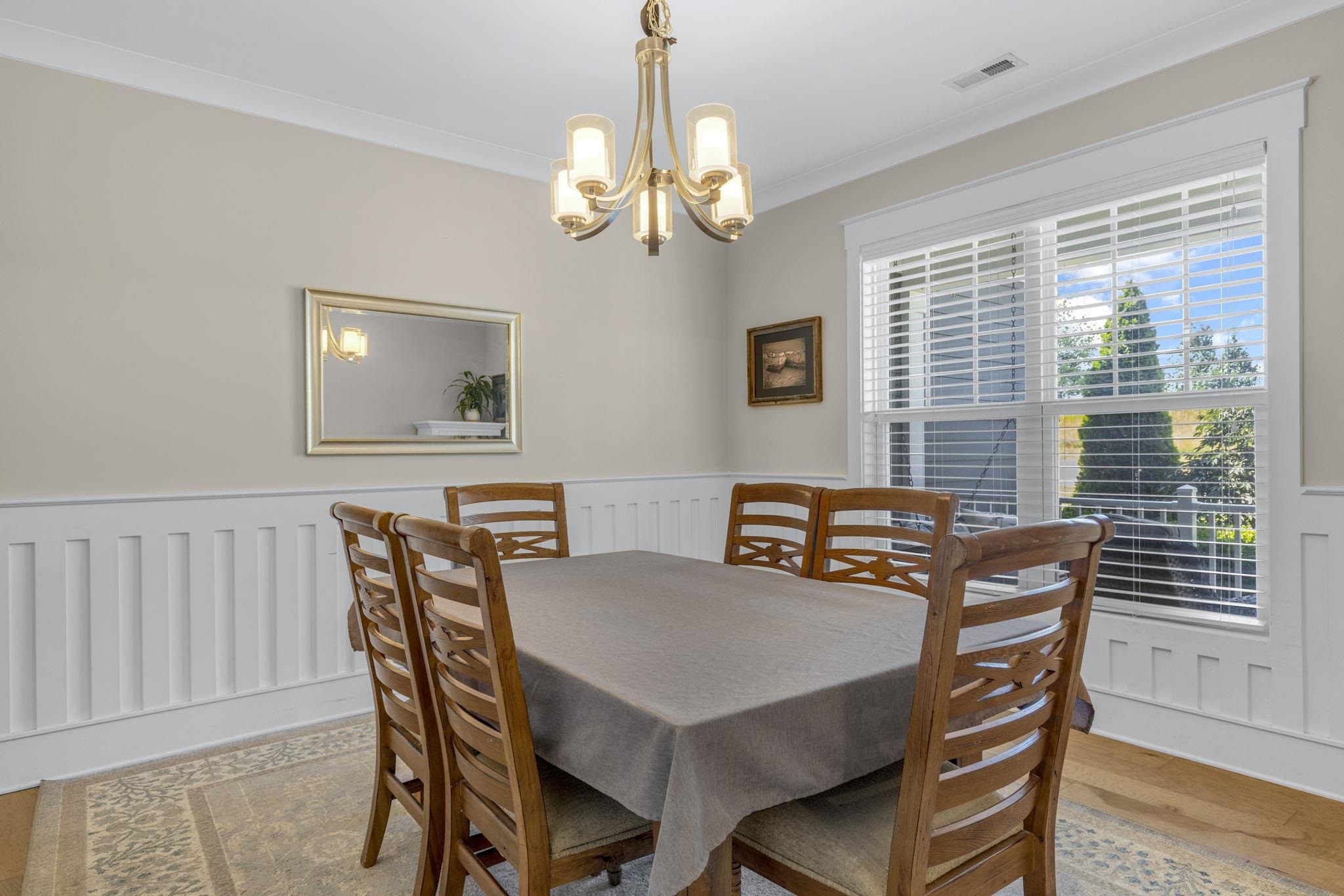 813 Olivine Court Property Photo 9