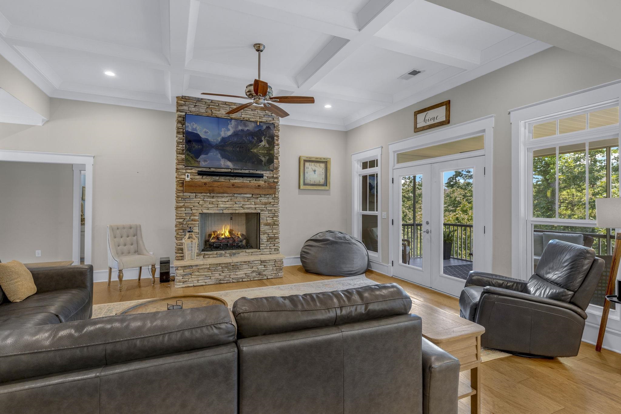813 Olivine Court Property Photo 11
