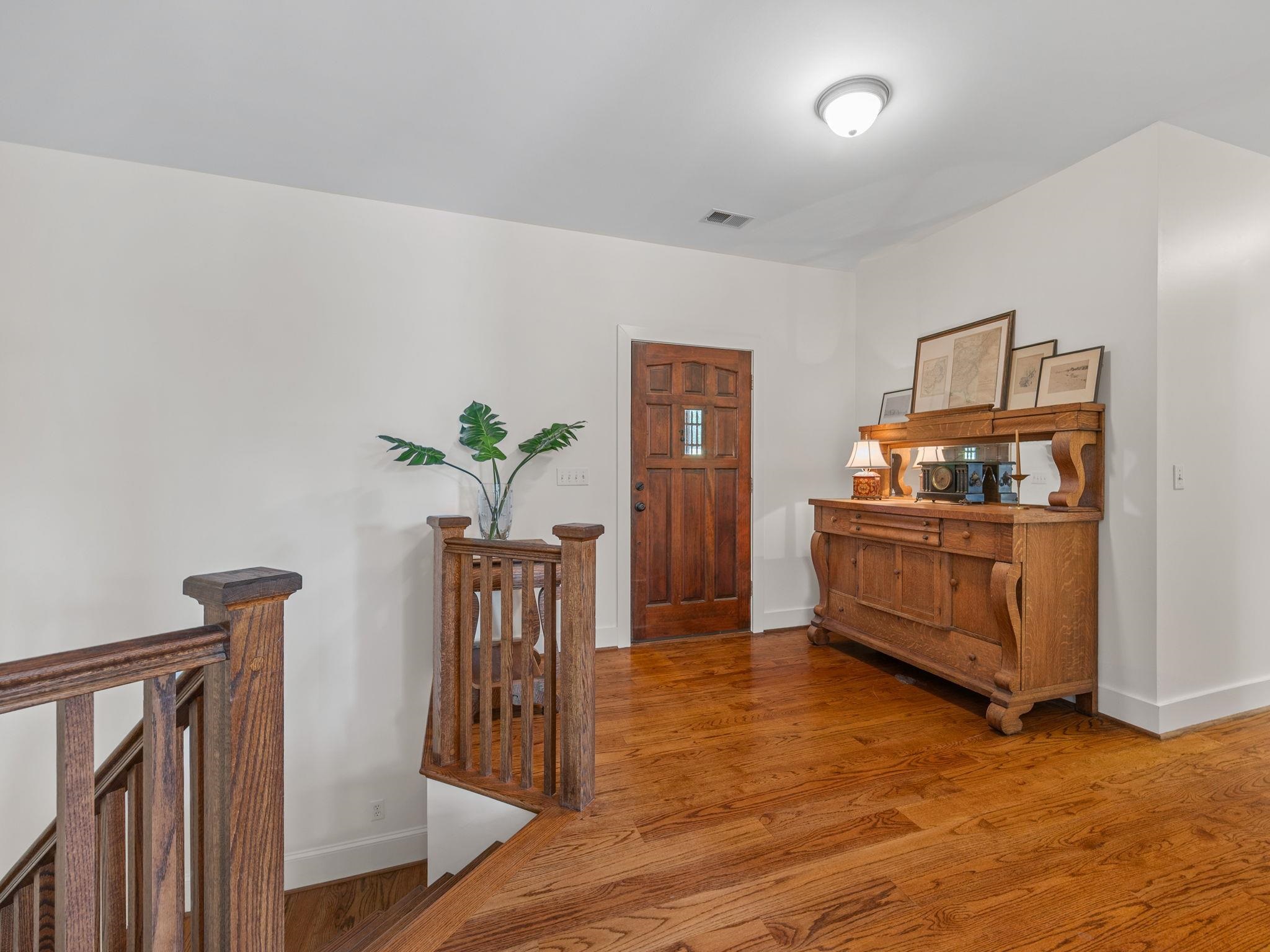 181 Lakeshore Drive Property Photo 4