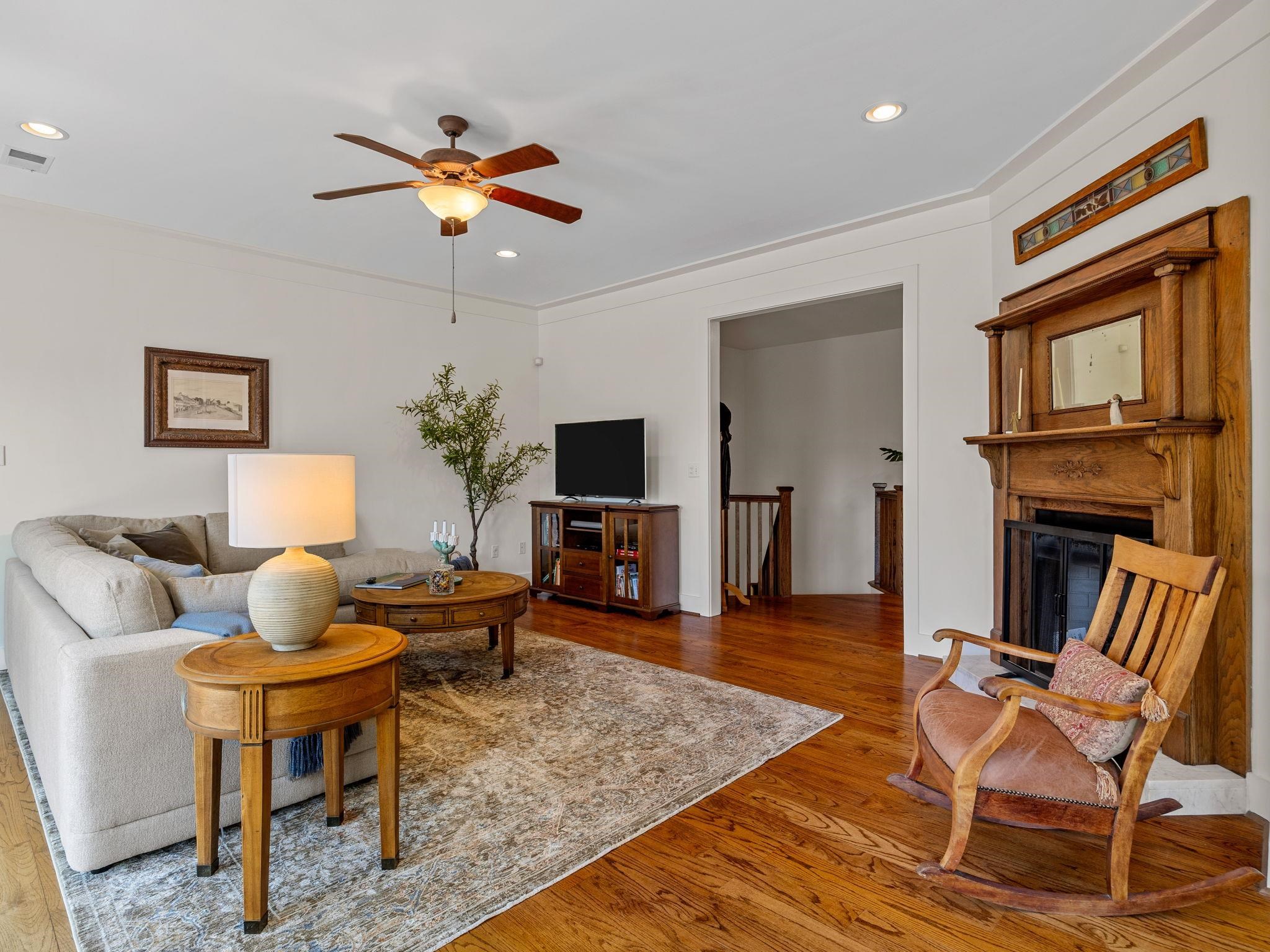 181 Lakeshore Drive Property Photo 7