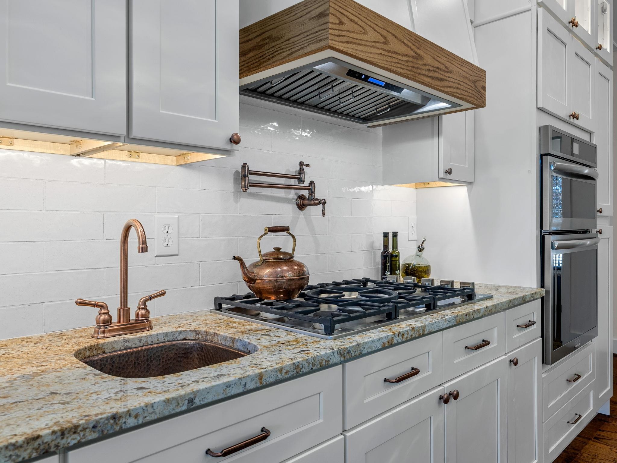 181 Lakeshore Drive Property Photo 11