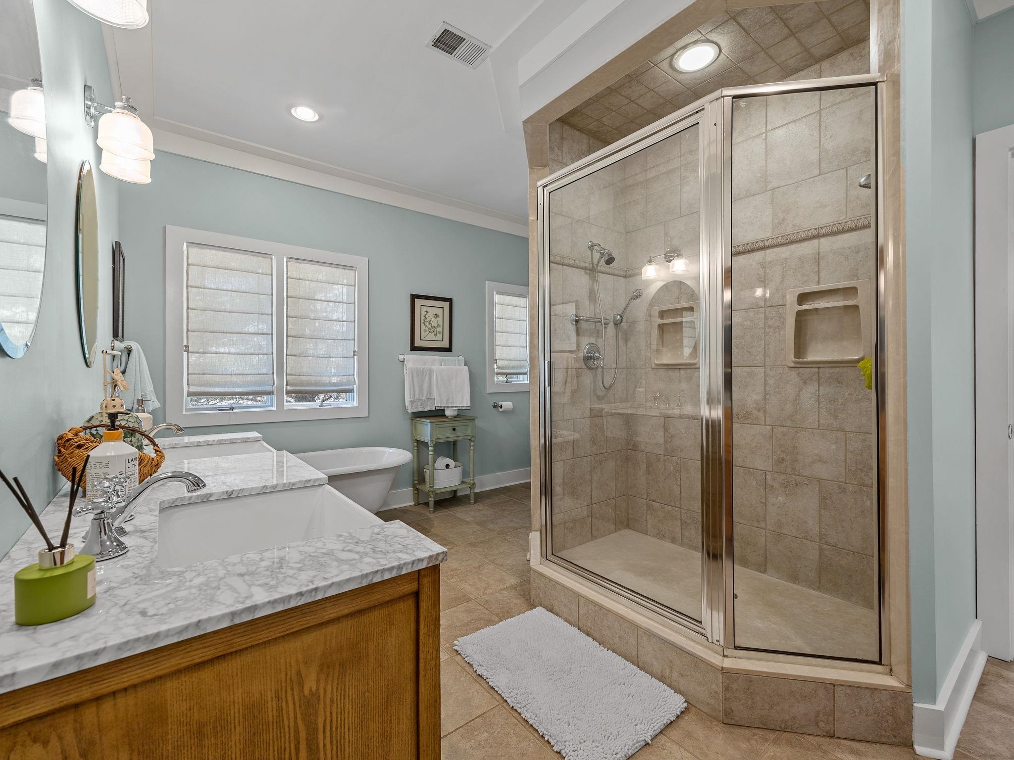 181 Lakeshore Drive Property Photo 19