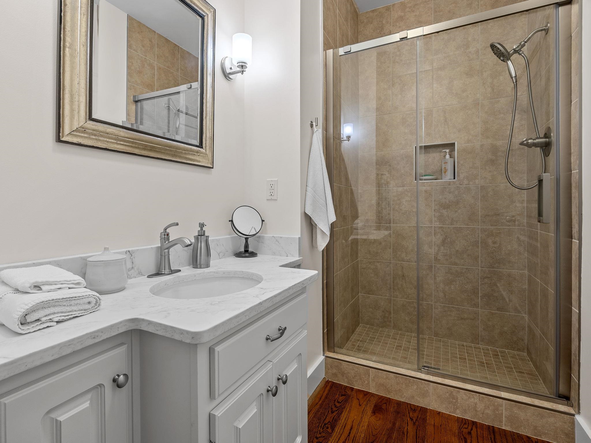 181 Lakeshore Drive Property Photo 23
