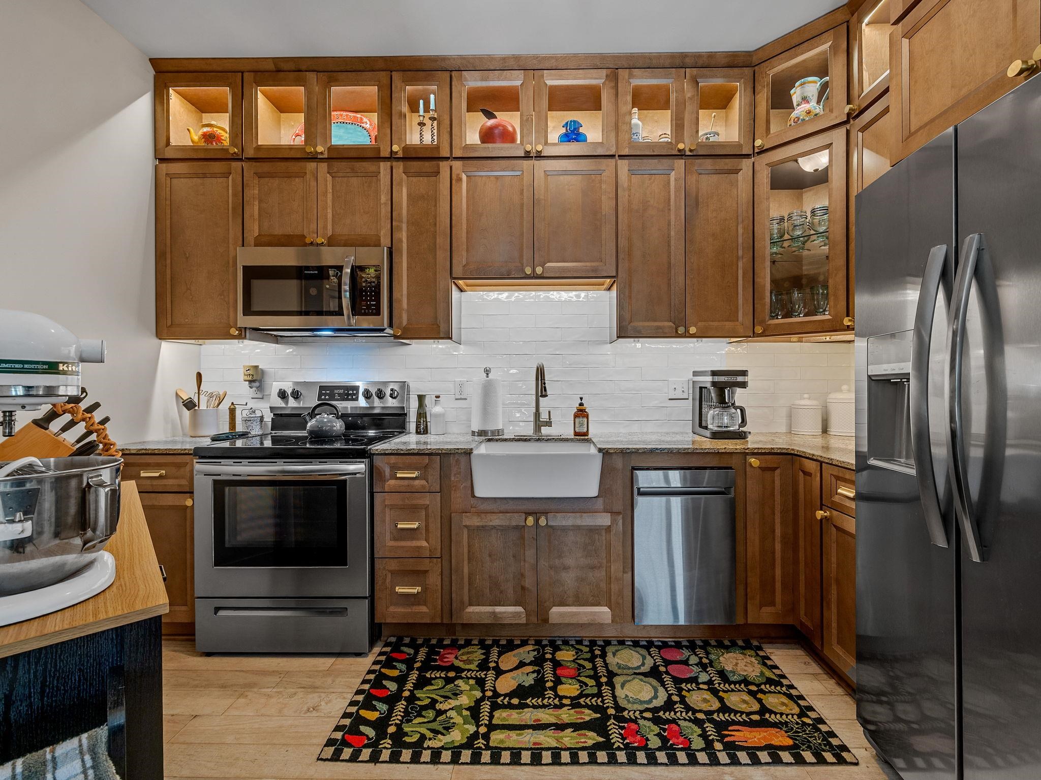 181 Lakeshore Drive Property Photo 30