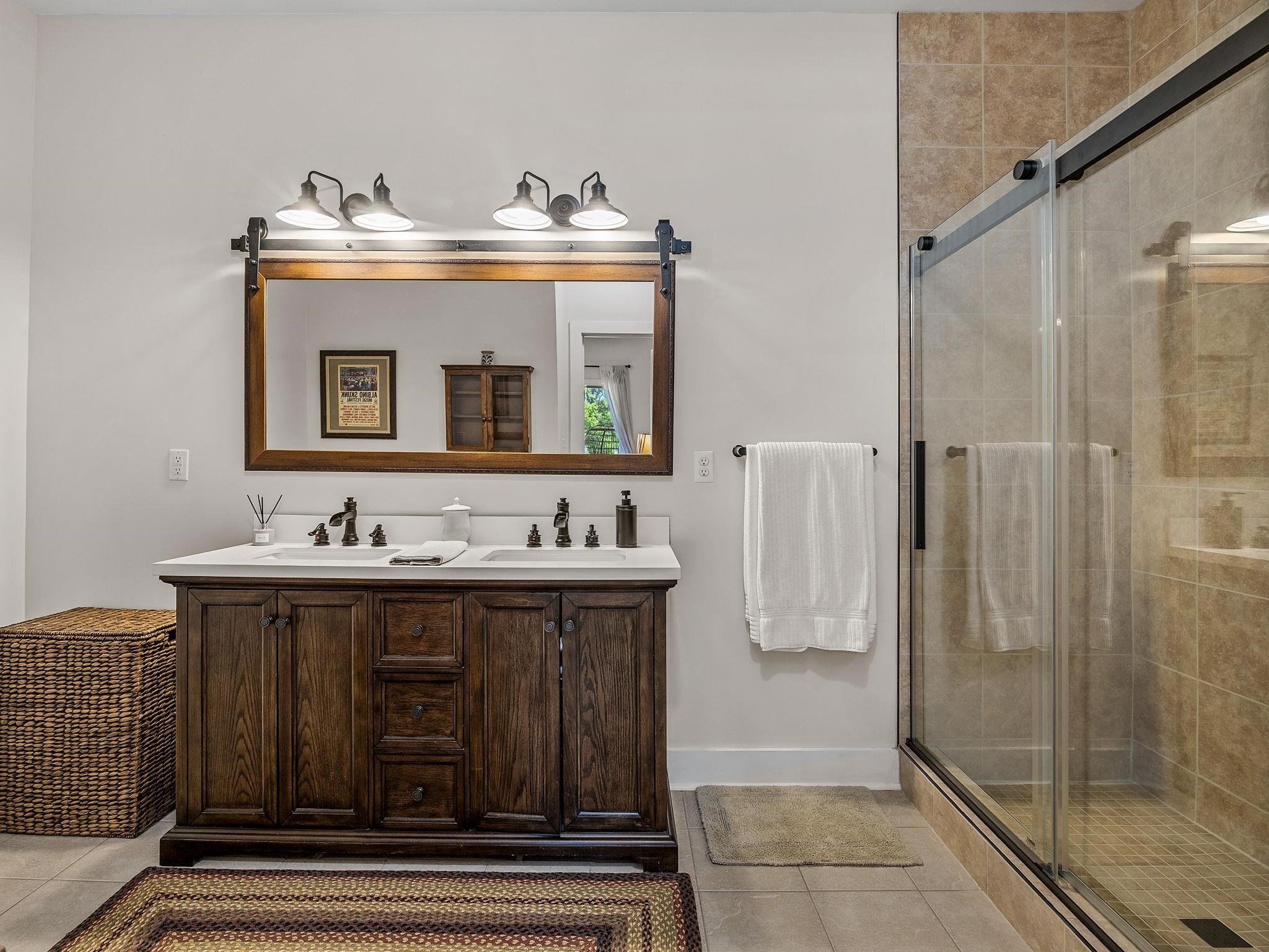 181 Lakeshore Drive Property Photo 33