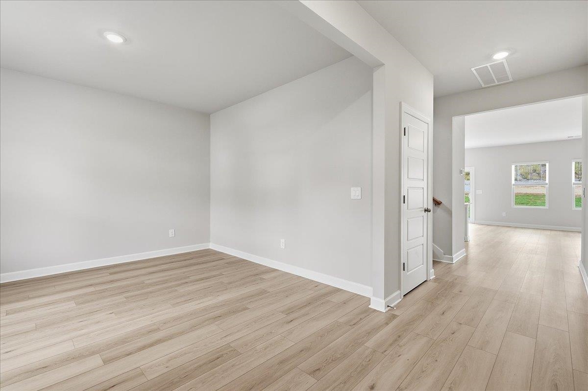 1529 Switchback Circle Property Photo 4