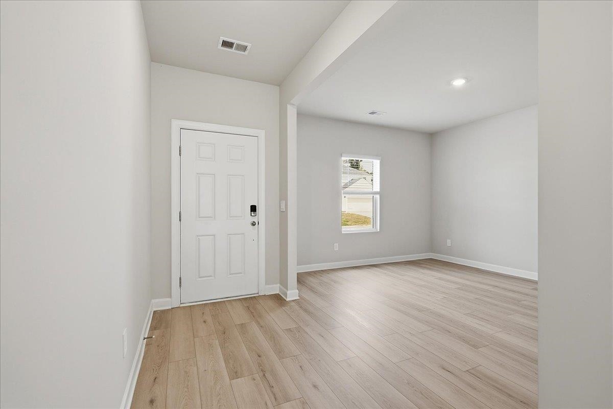 1529 Switchback Circle Property Photo 6