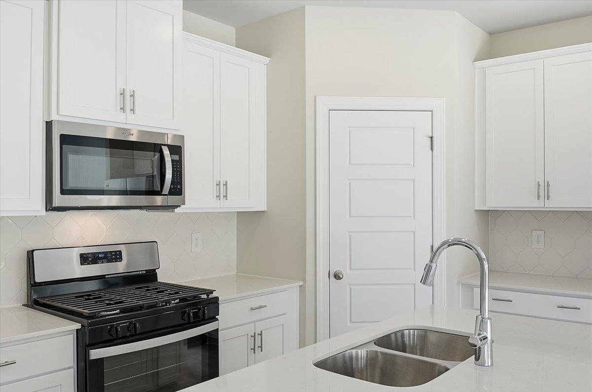 1529 Switchback Circle Property Photo 12