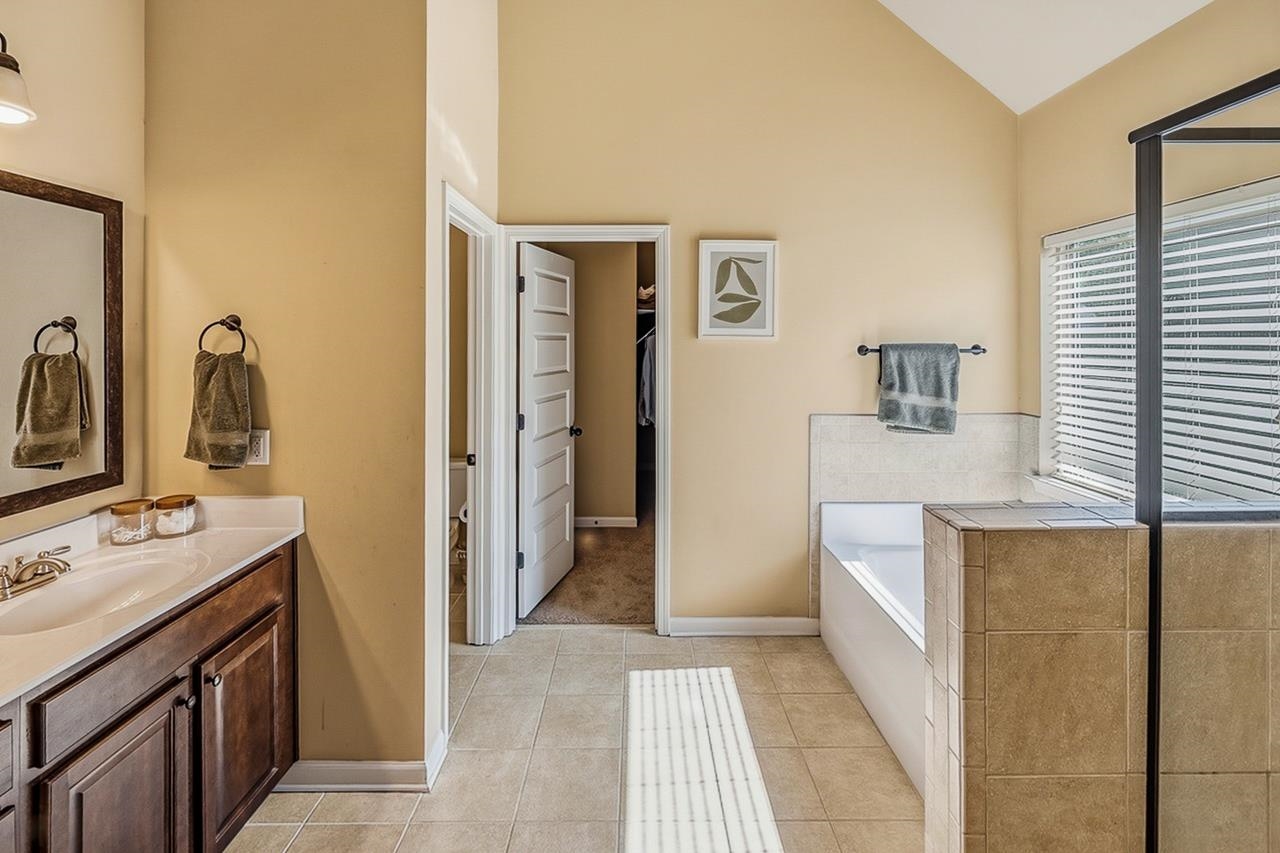 622 Willowtree Way Property Photo 24