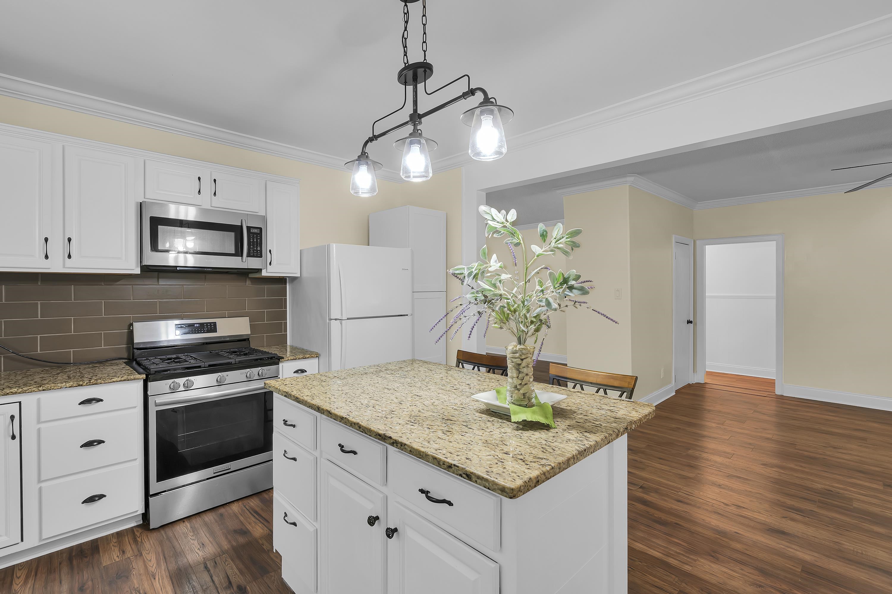 2561 Whitestone Road Property Photo 10