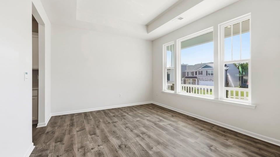 565 Landseer Drive Property Photo 7