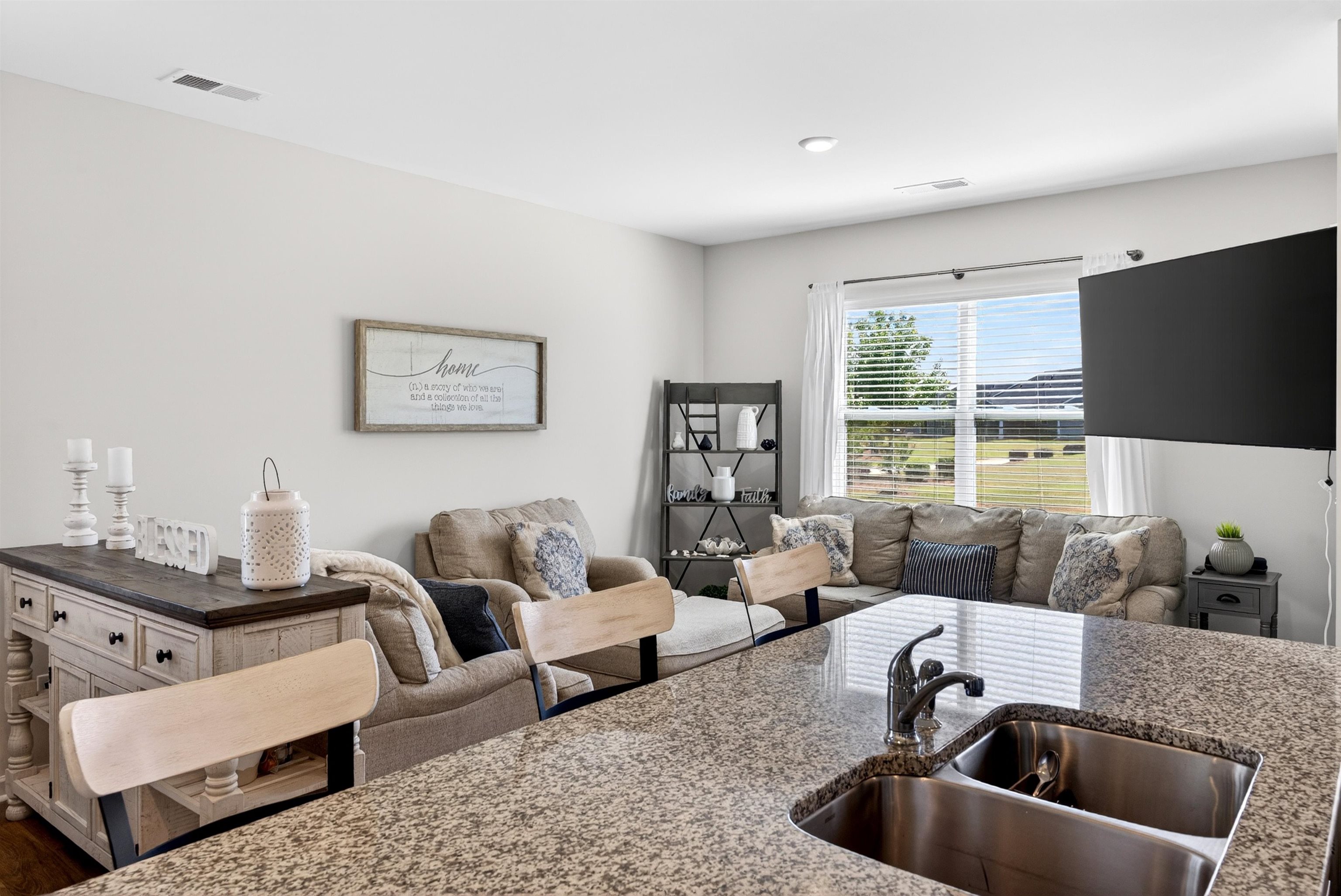 1315 Wunder Way Property Photo 10