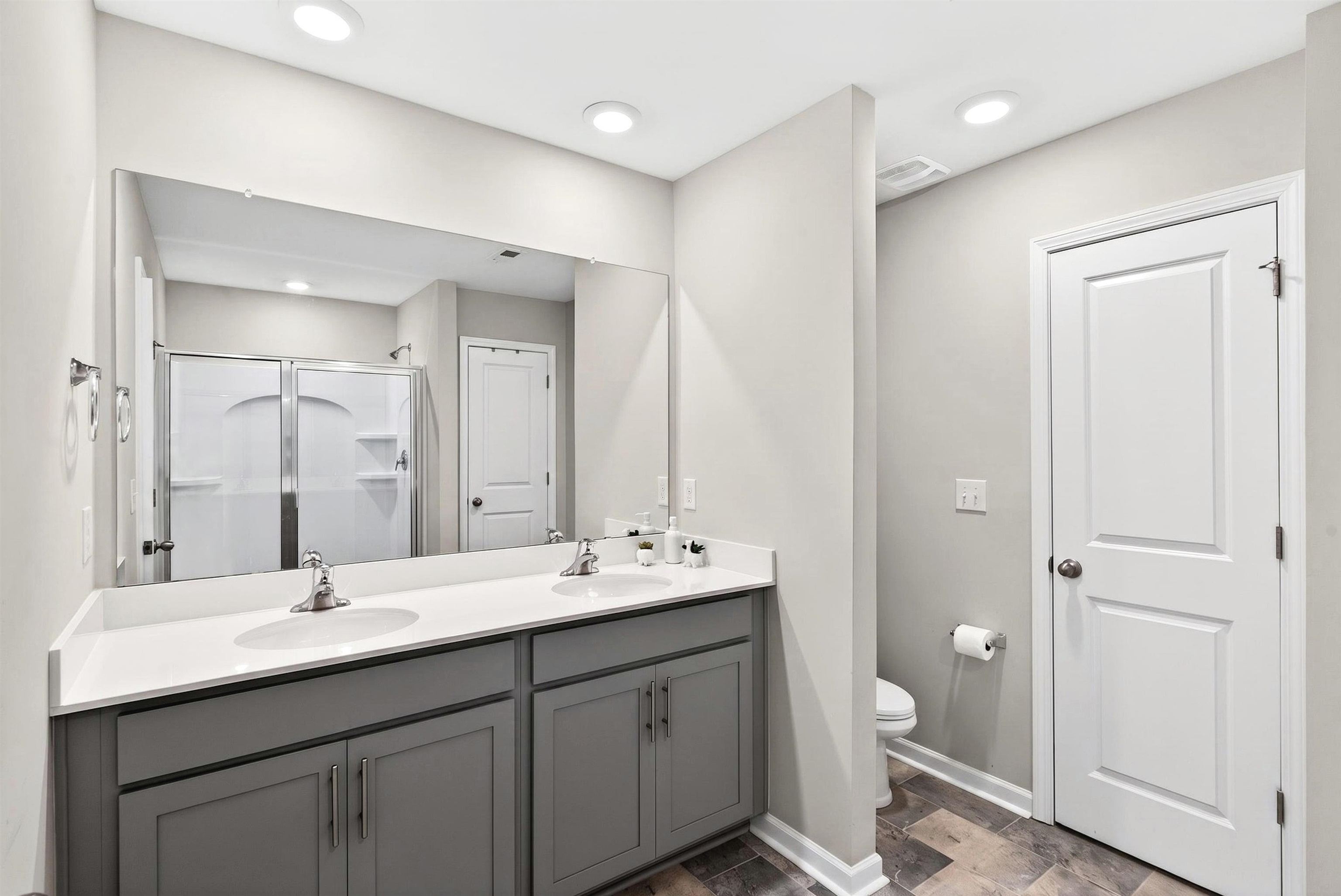 1315 Wunder Way Property Photo 18