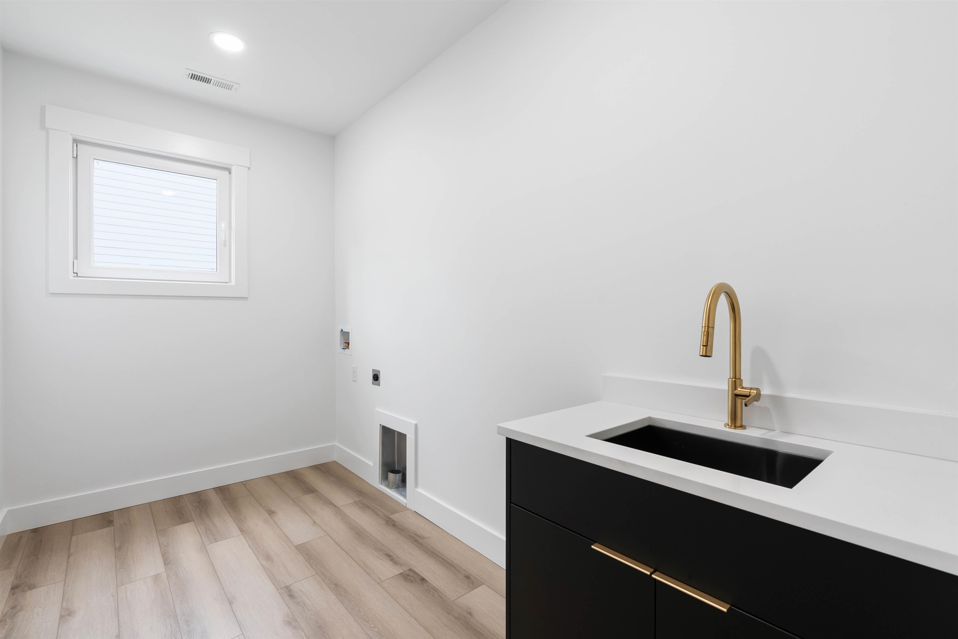 757 New South Court Property Photo 38