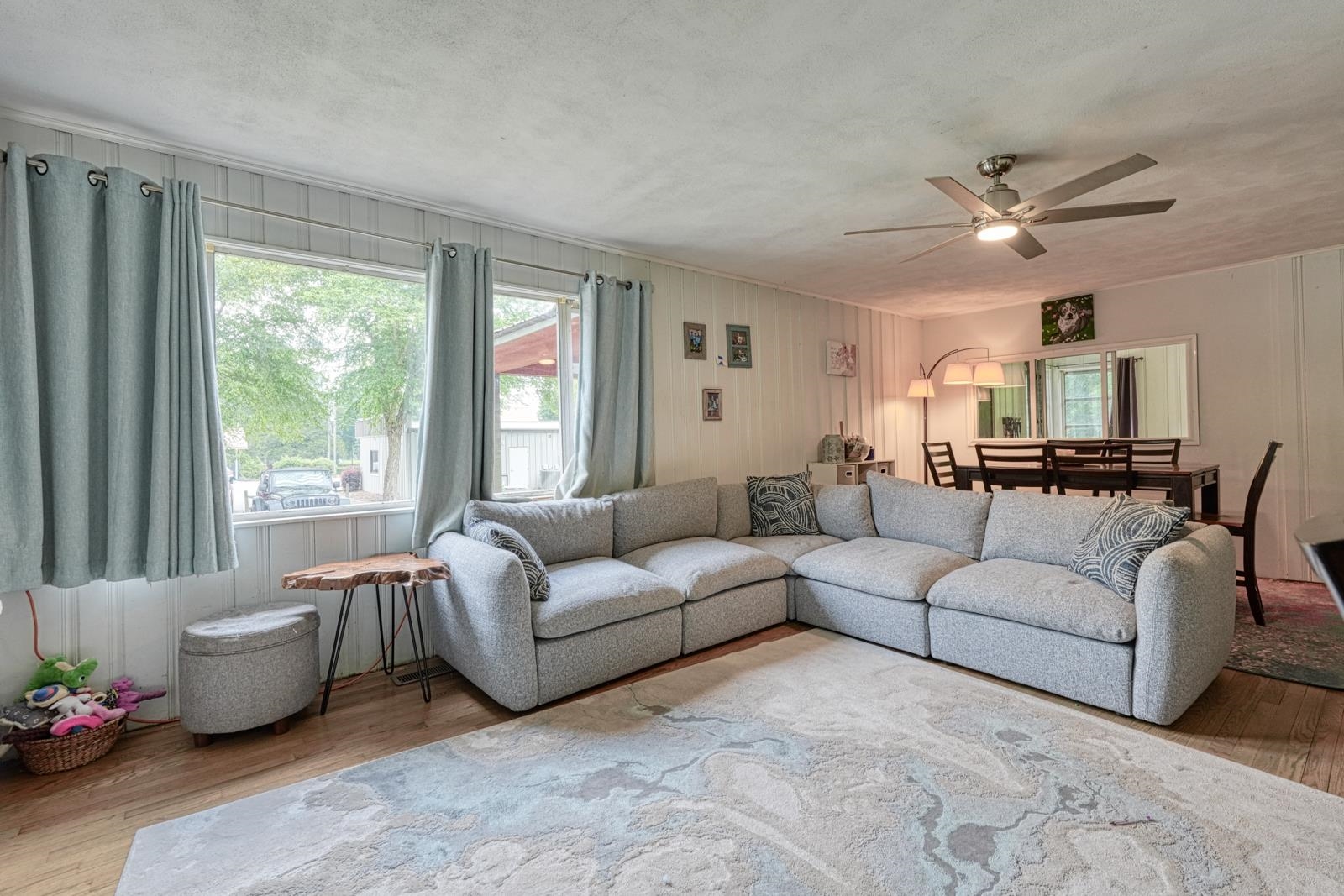 1504 E Rutherford Street Property Photo 3