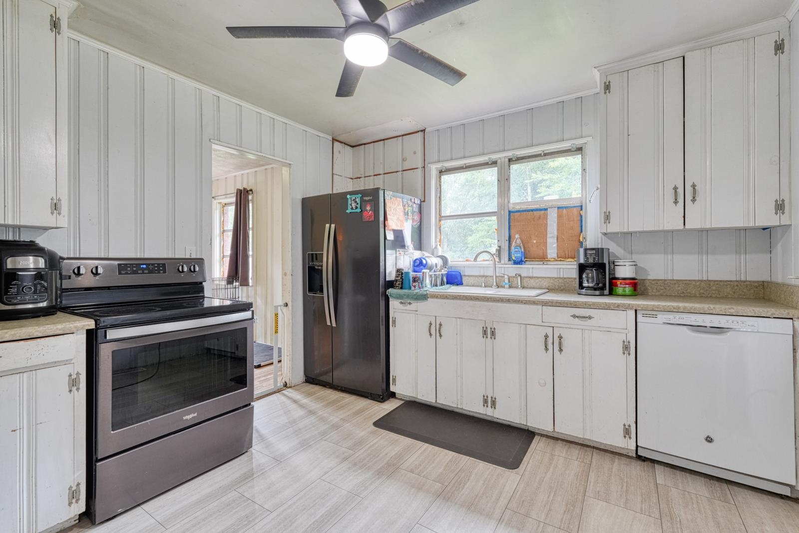 1504 E Rutherford Street Property Photo 9