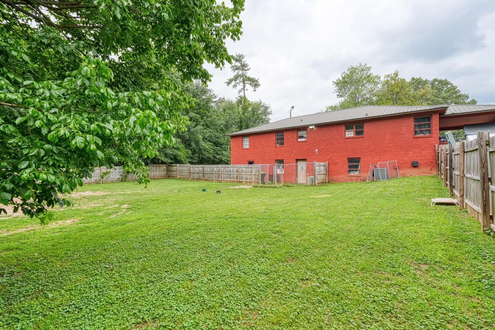 1504 E Rutherford Street Property Photo 35