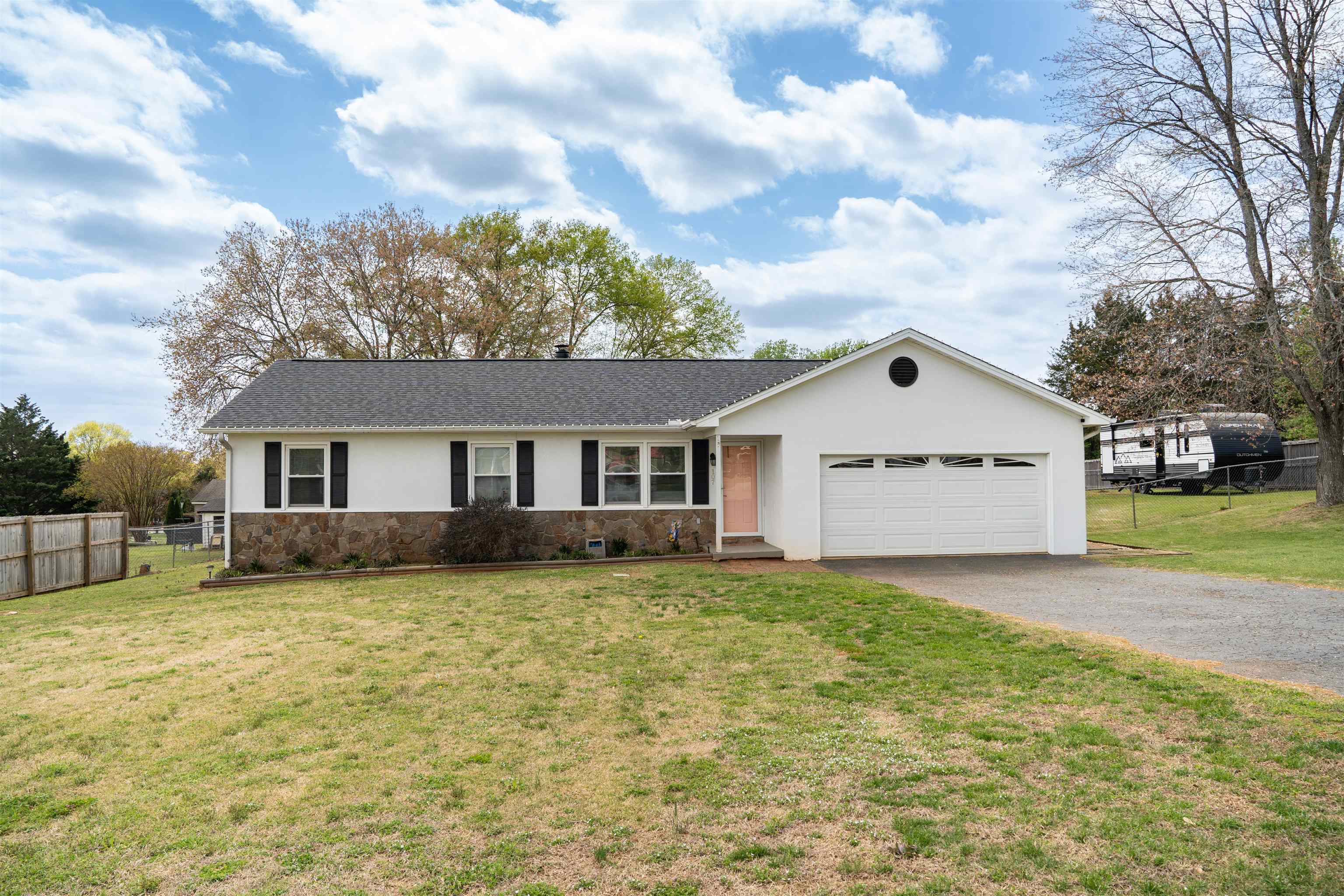 107 Cauthen Court Property Photo 3