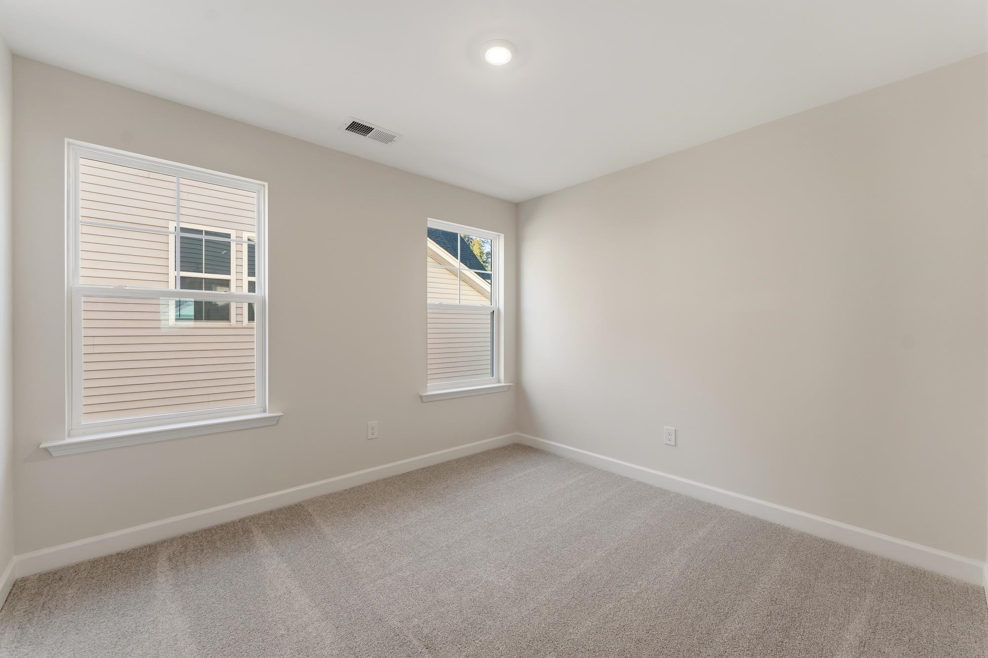 7075 New Horizons Lane Property Photo 22