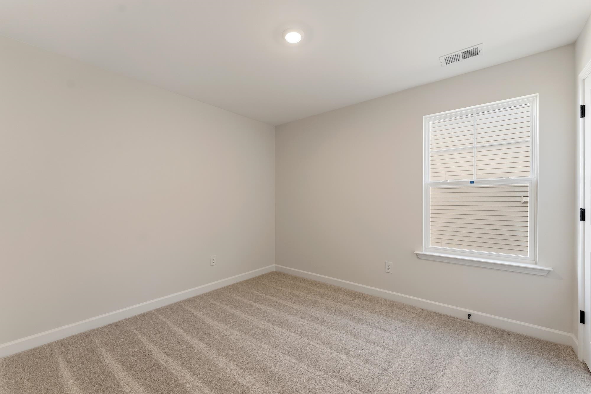 7075 New Horizons Lane Property Photo 24