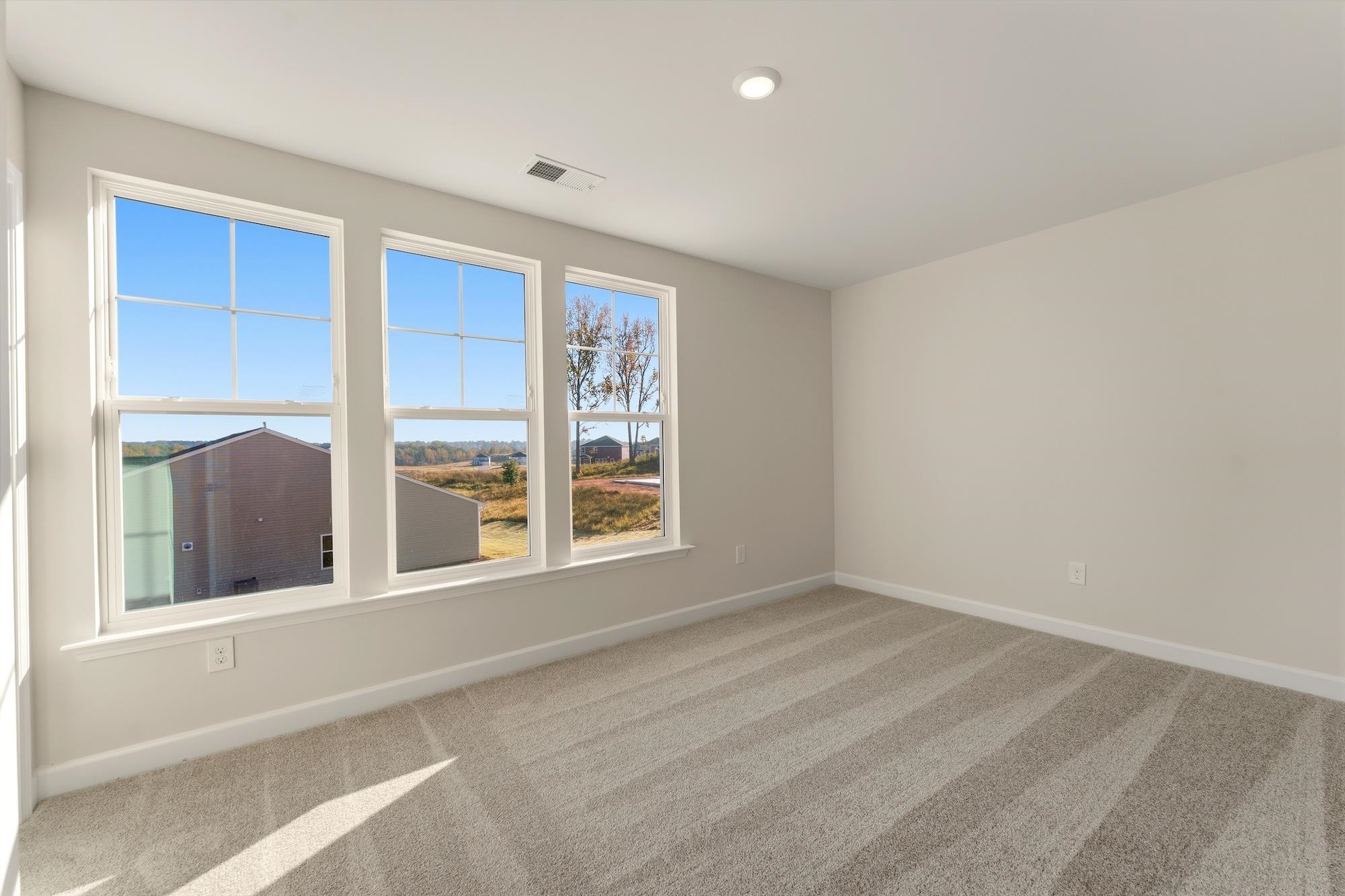 7075 New Horizons Lane Property Photo 28