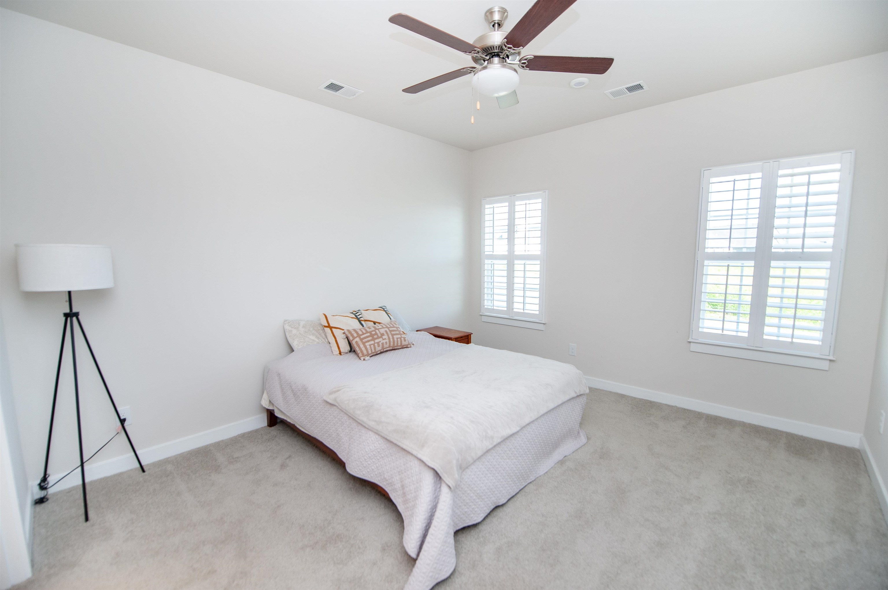 912 Bernstein Avenue Property Photo 18