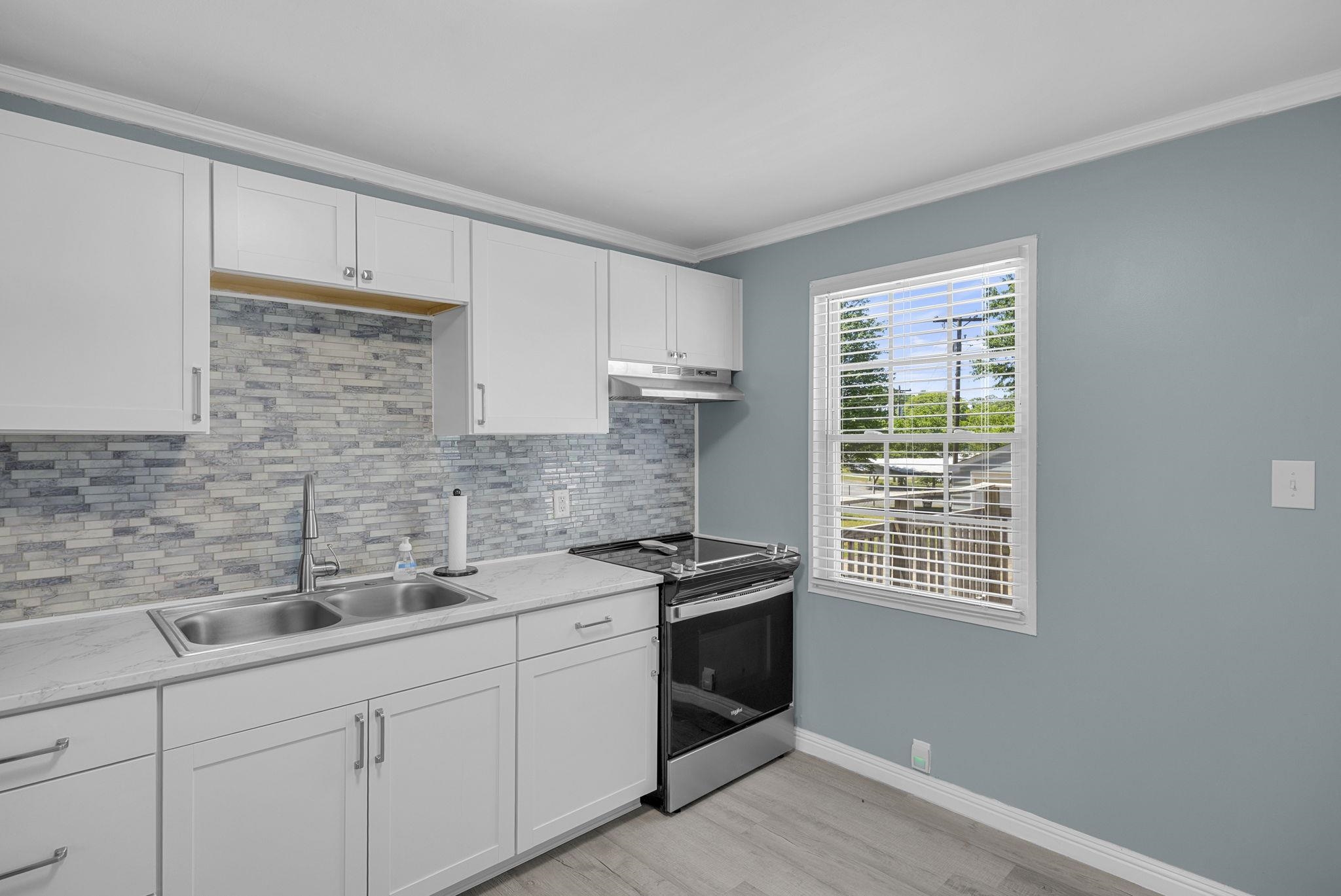 7416 Gravely Court Property Photo 8