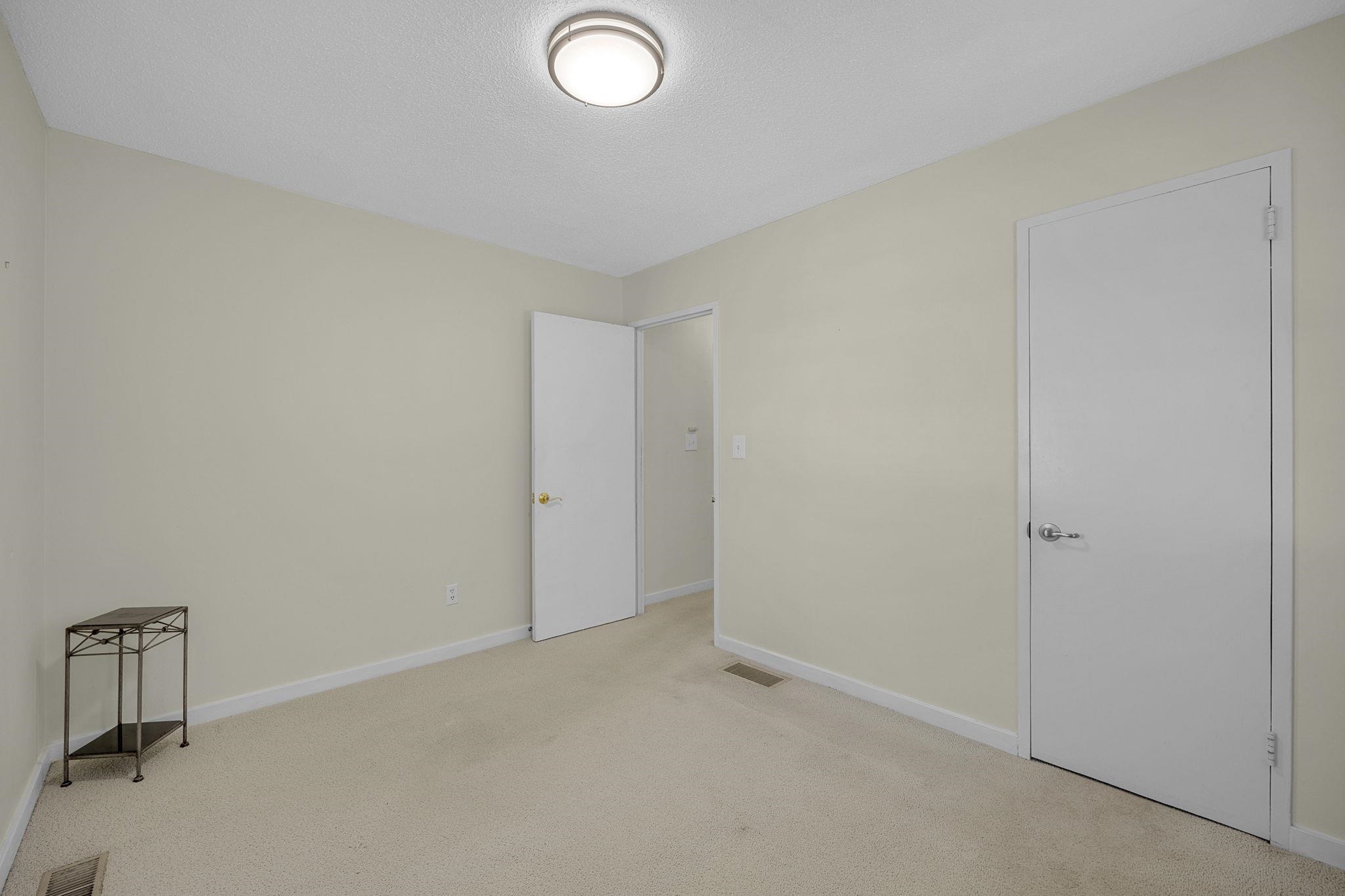 7416 Gravely Court Property Photo 14