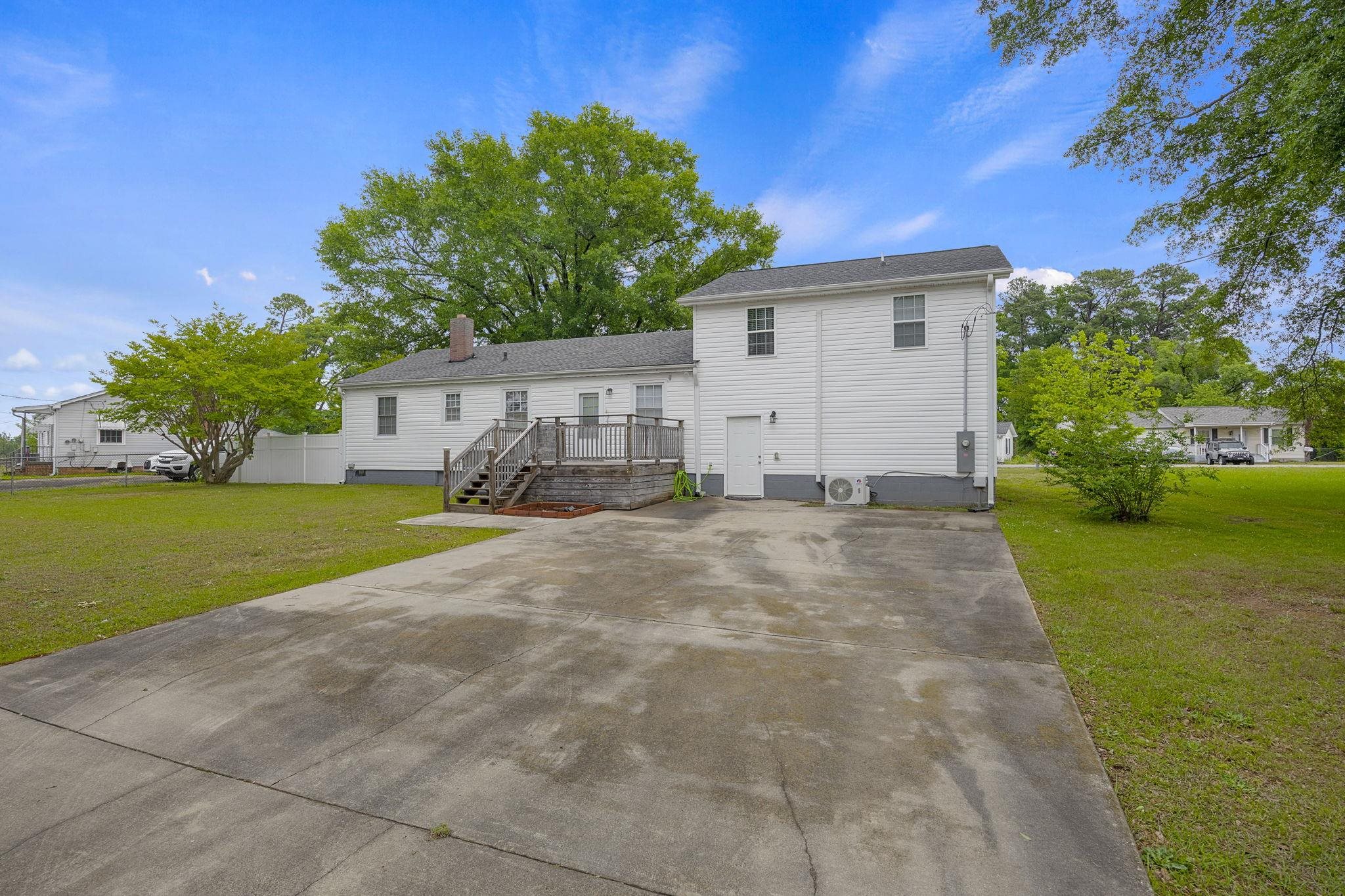 7416 Gravely Court Property Photo 28