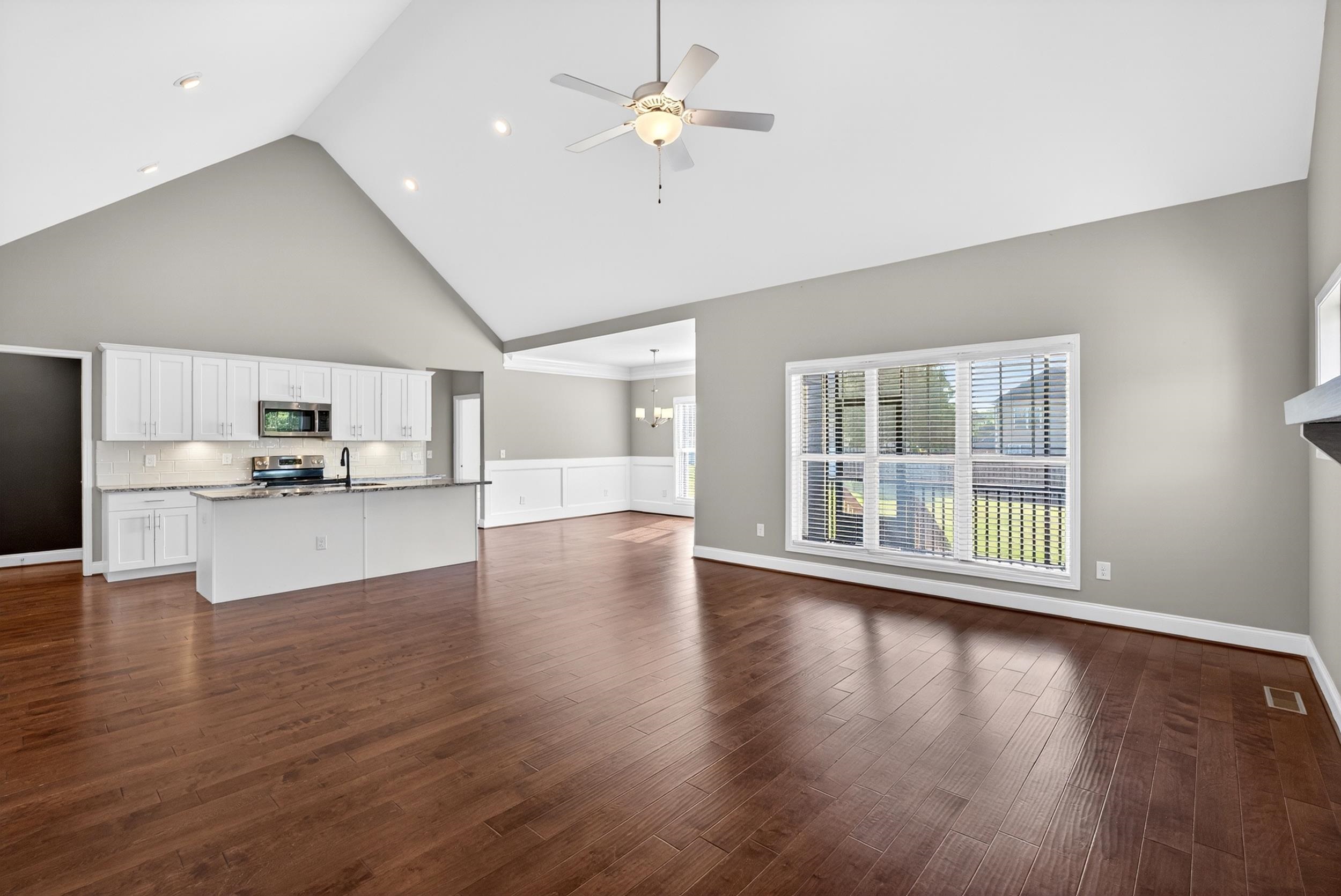 415 S Pendernale Drive Property Photo 14
