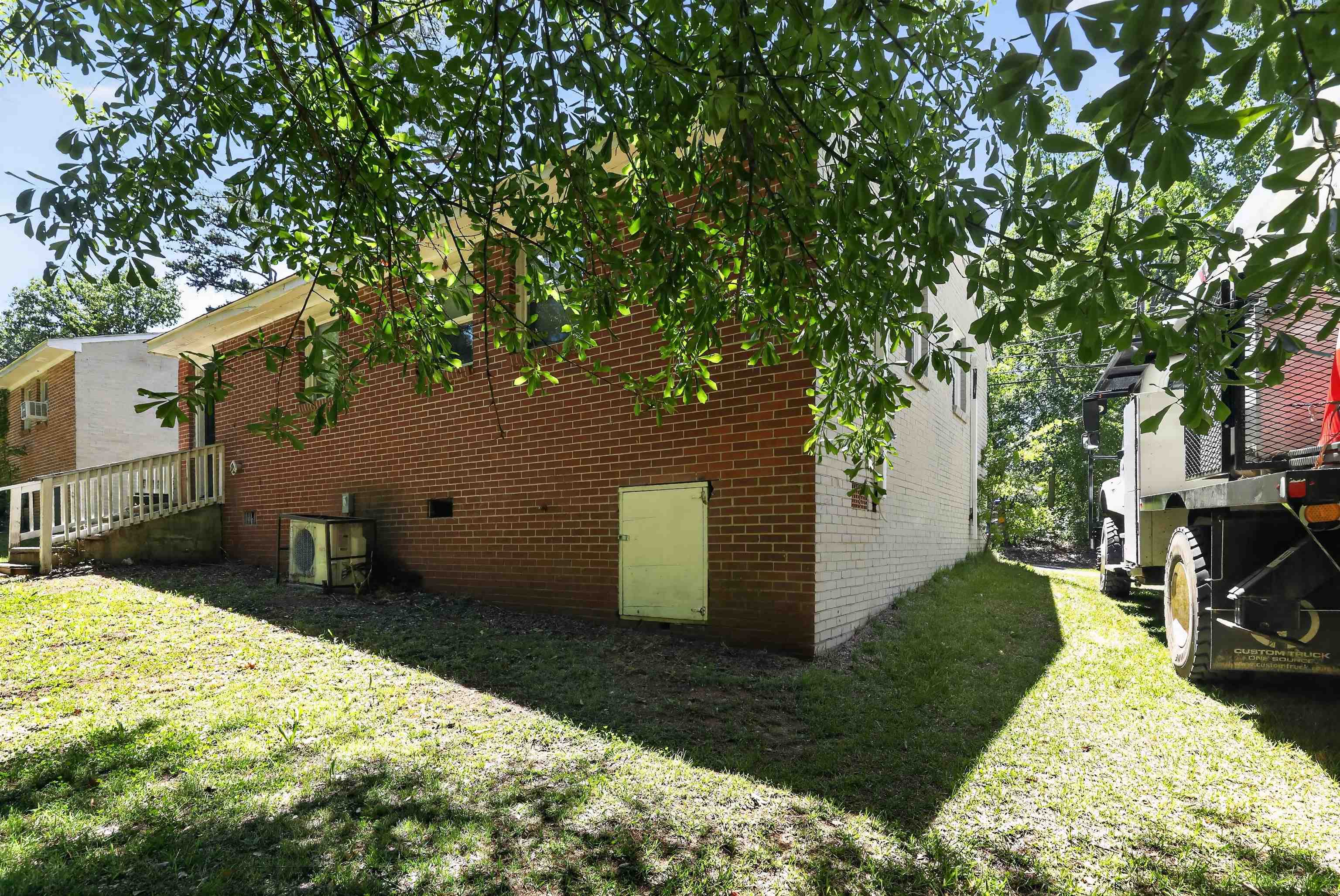 780 Wofford Street Property Photo 6