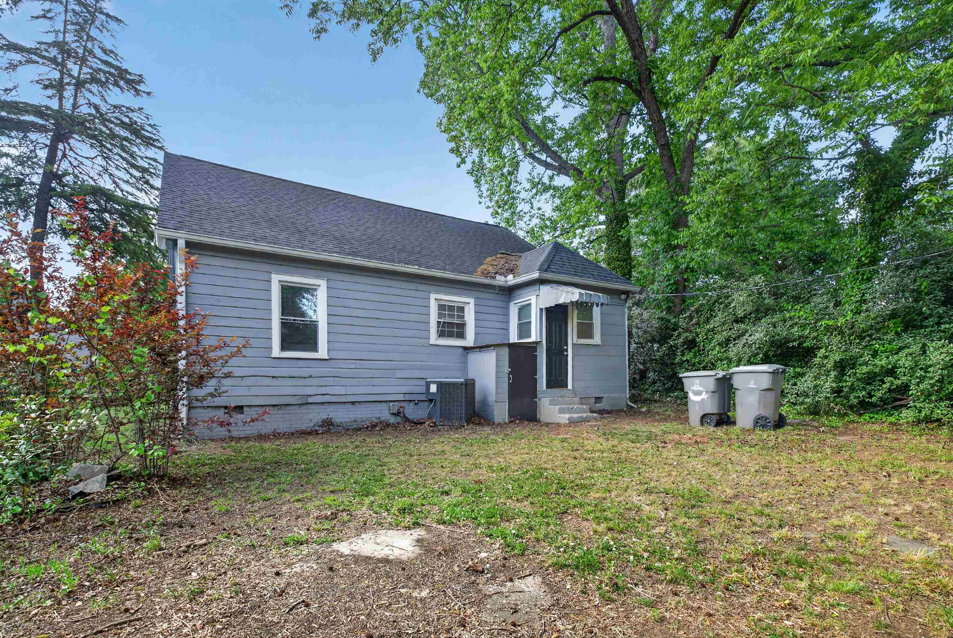 151 Princeton Street Property Photo 28