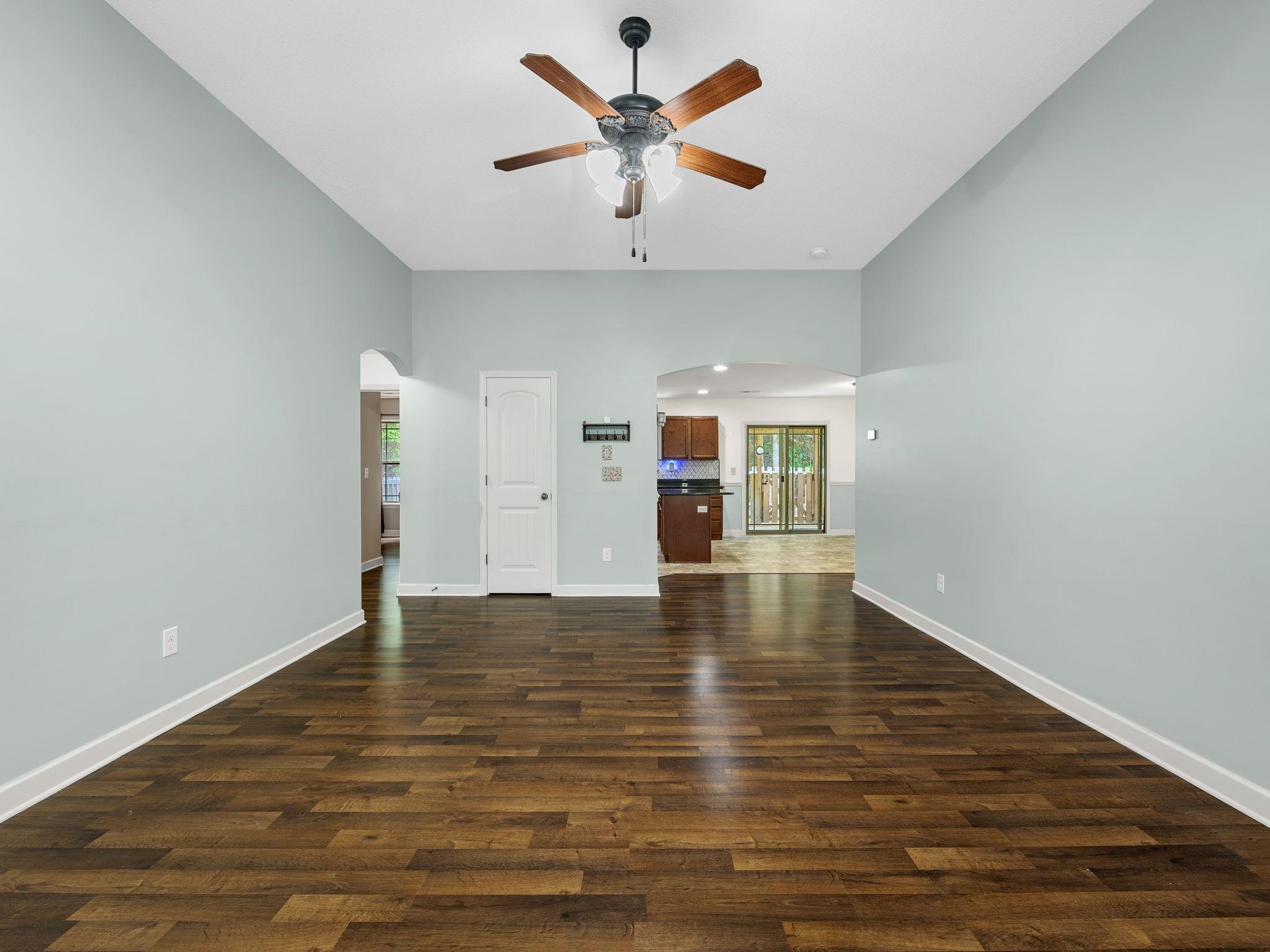 618 Chastine Drive Property Photo 7