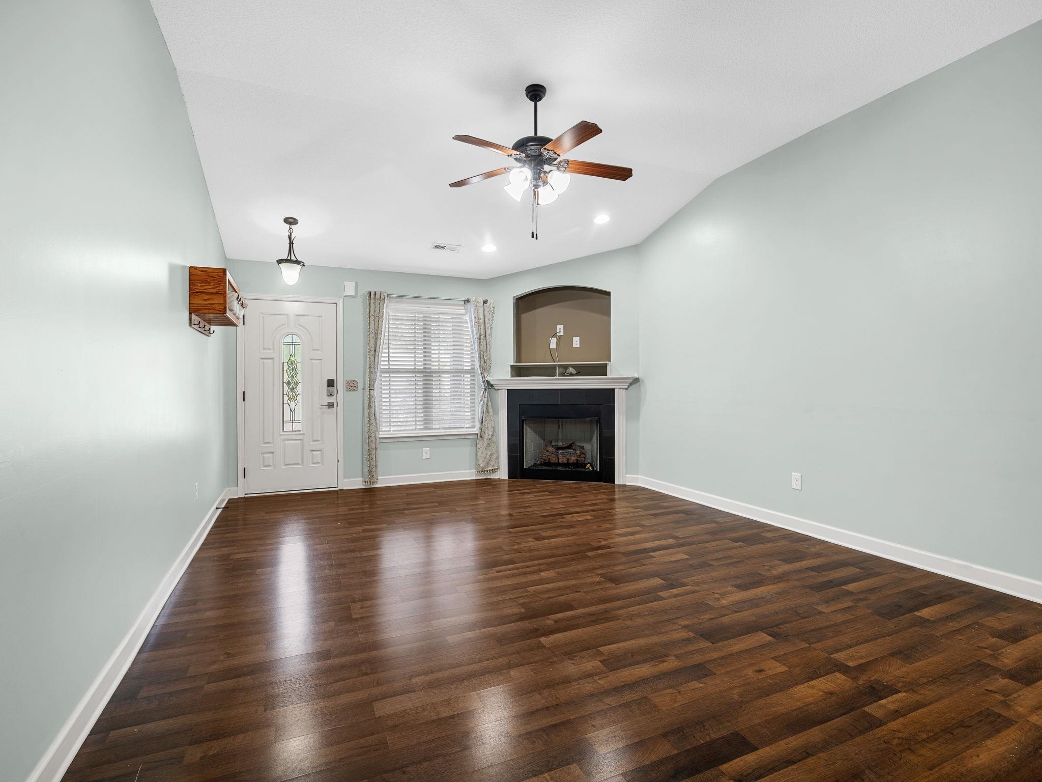 618 Chastine Drive Property Photo 9