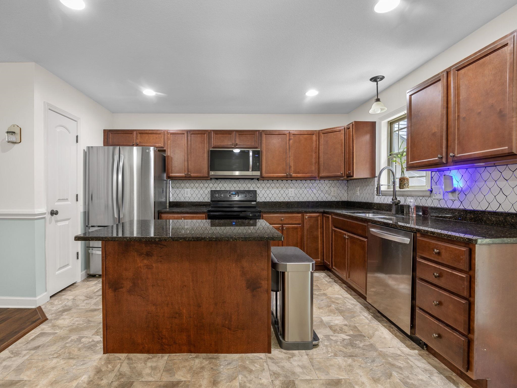 618 Chastine Drive Property Photo 11