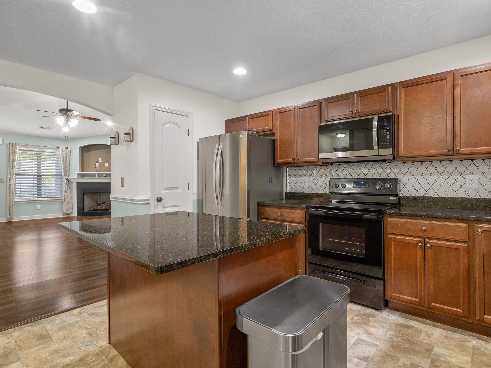 618 Chastine Drive Property Photo 12