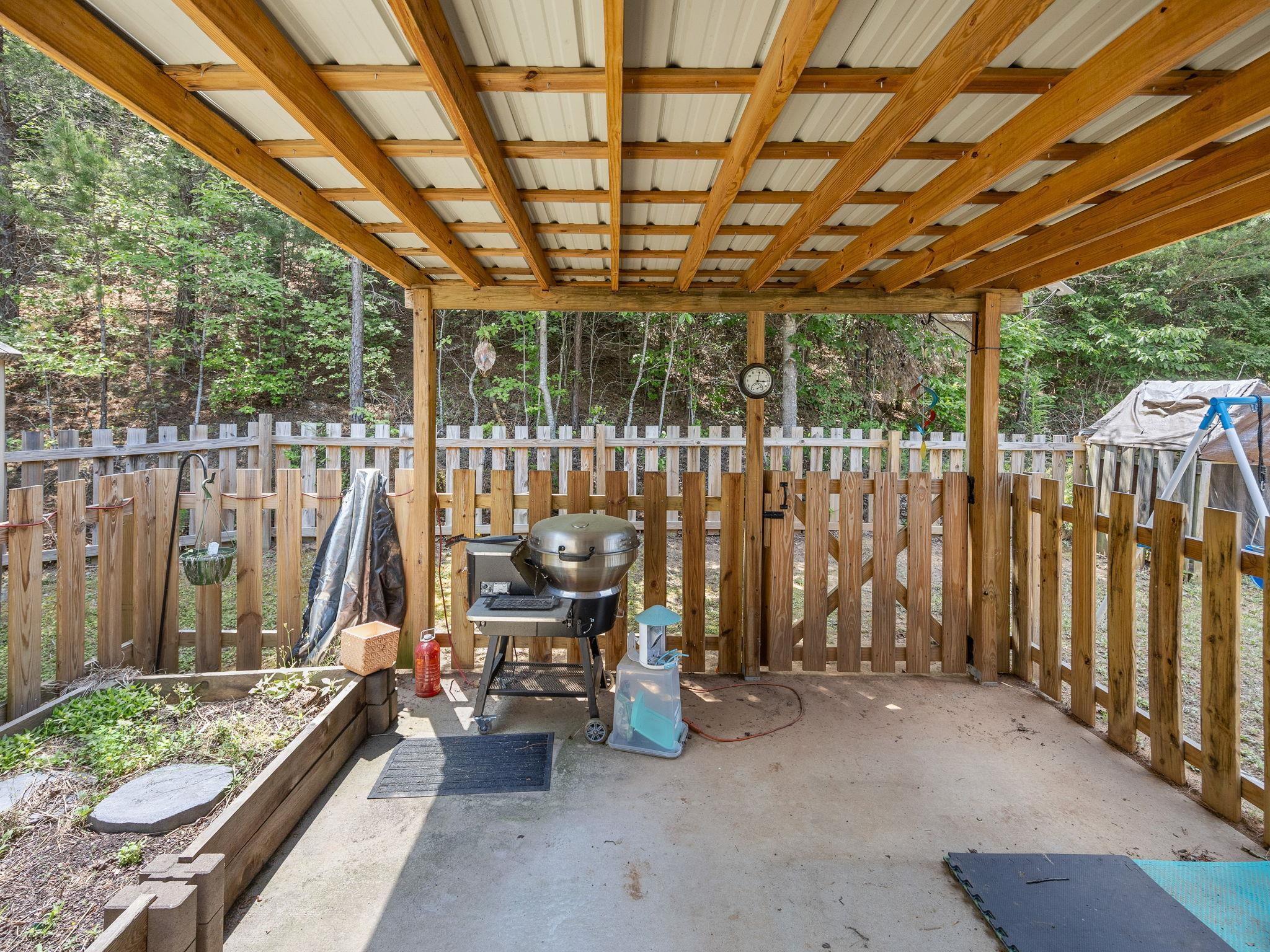 618 Chastine Drive Property Photo 28