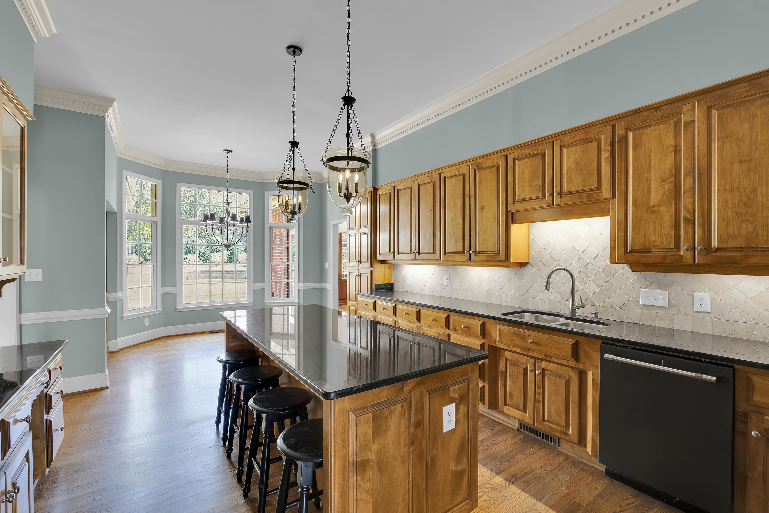 111 W Woodglen Road Property Photo 17