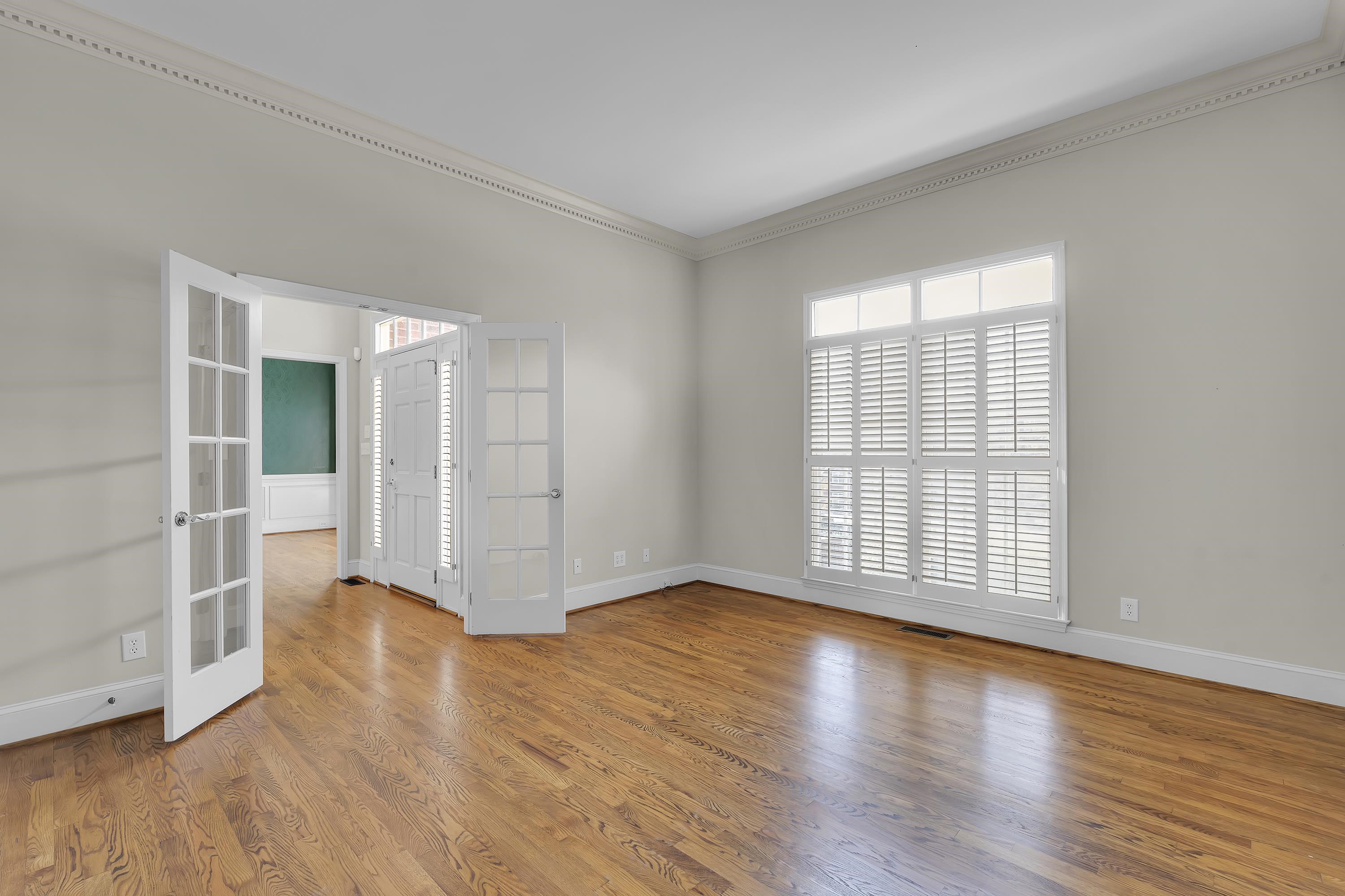 111 W Woodglen Road Property Photo 20