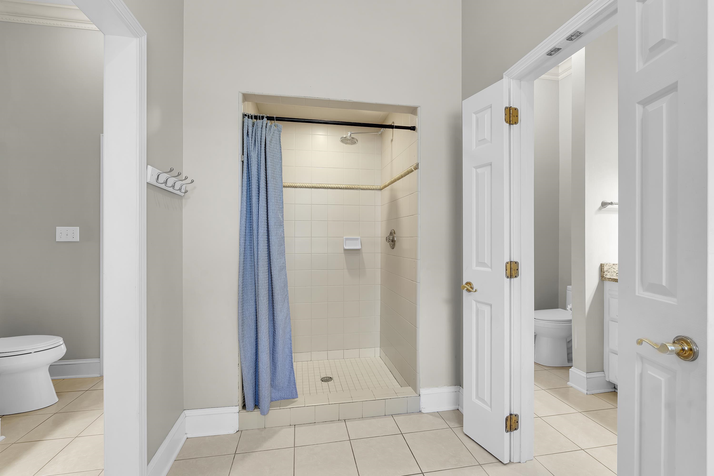 111 W Woodglen Road Property Photo 26