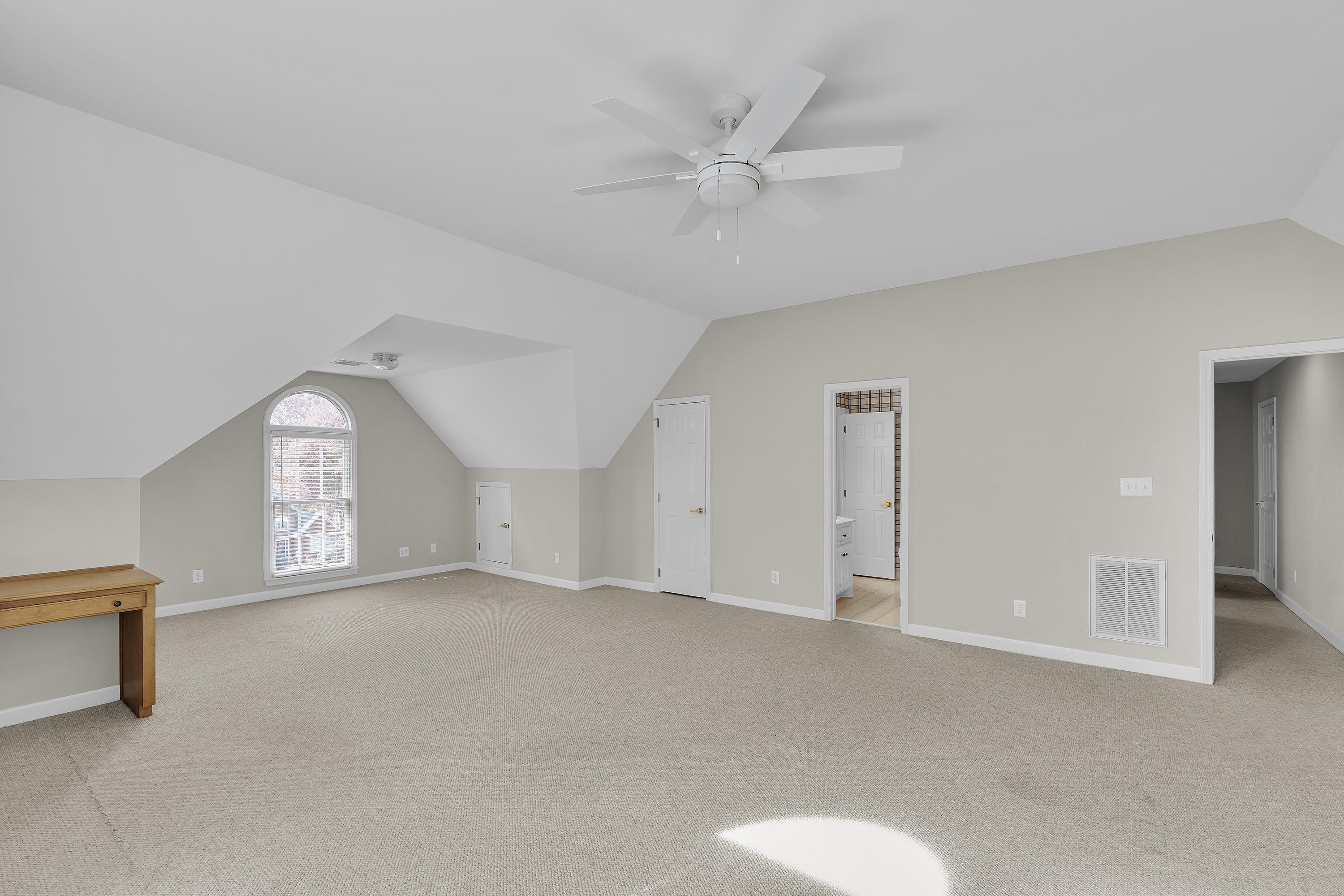 111 W Woodglen Road Property Photo 29