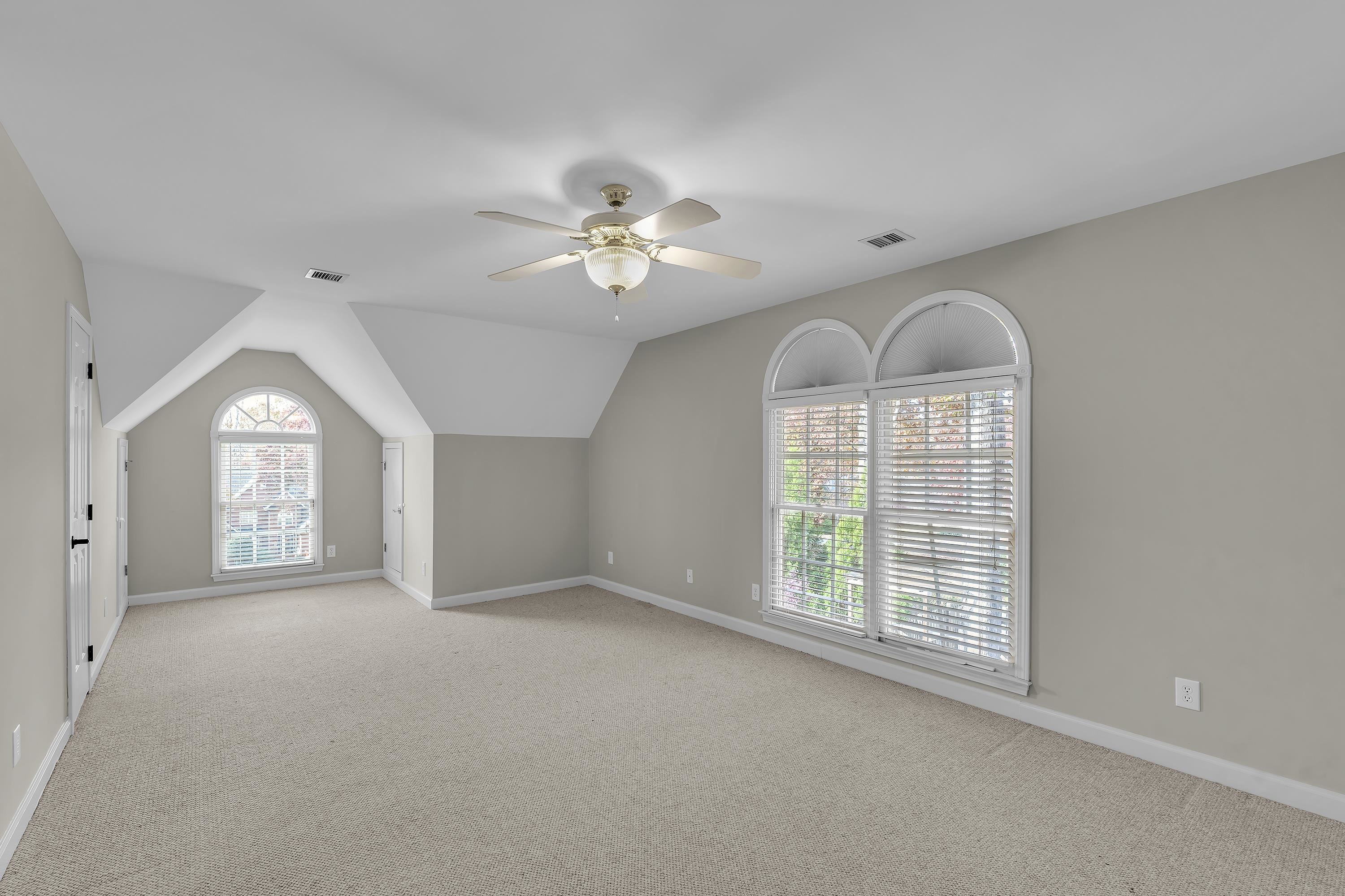 111 W Woodglen Road Property Photo 34